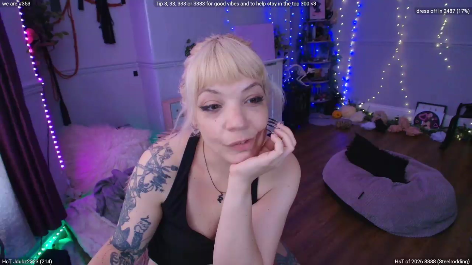 Gallery image thumbnail from LunaWolfie's myfreecams stream on, 07/31/2026, 16:53 image 14 of 20