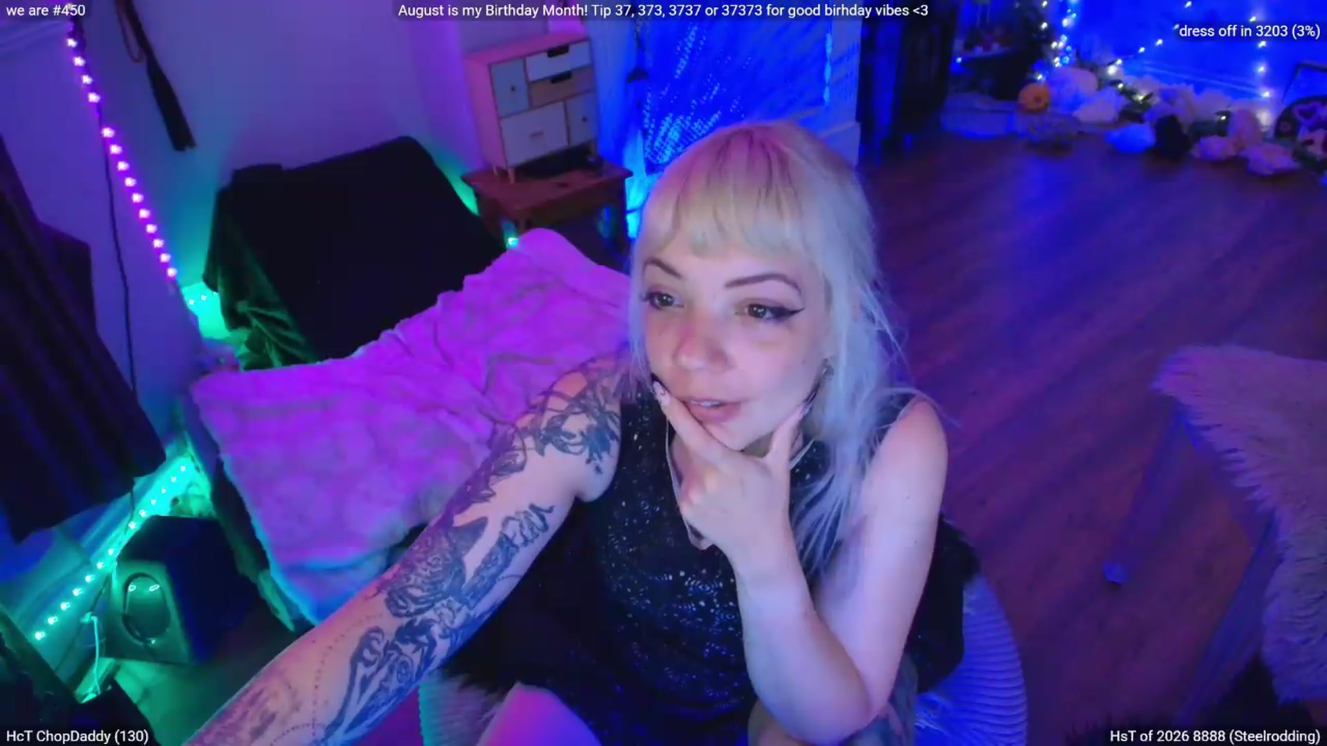 Gallery image thumbnail from LunaWolfie's myfreecams stream on, 08/03/2026, 21:06 image 16 of 20