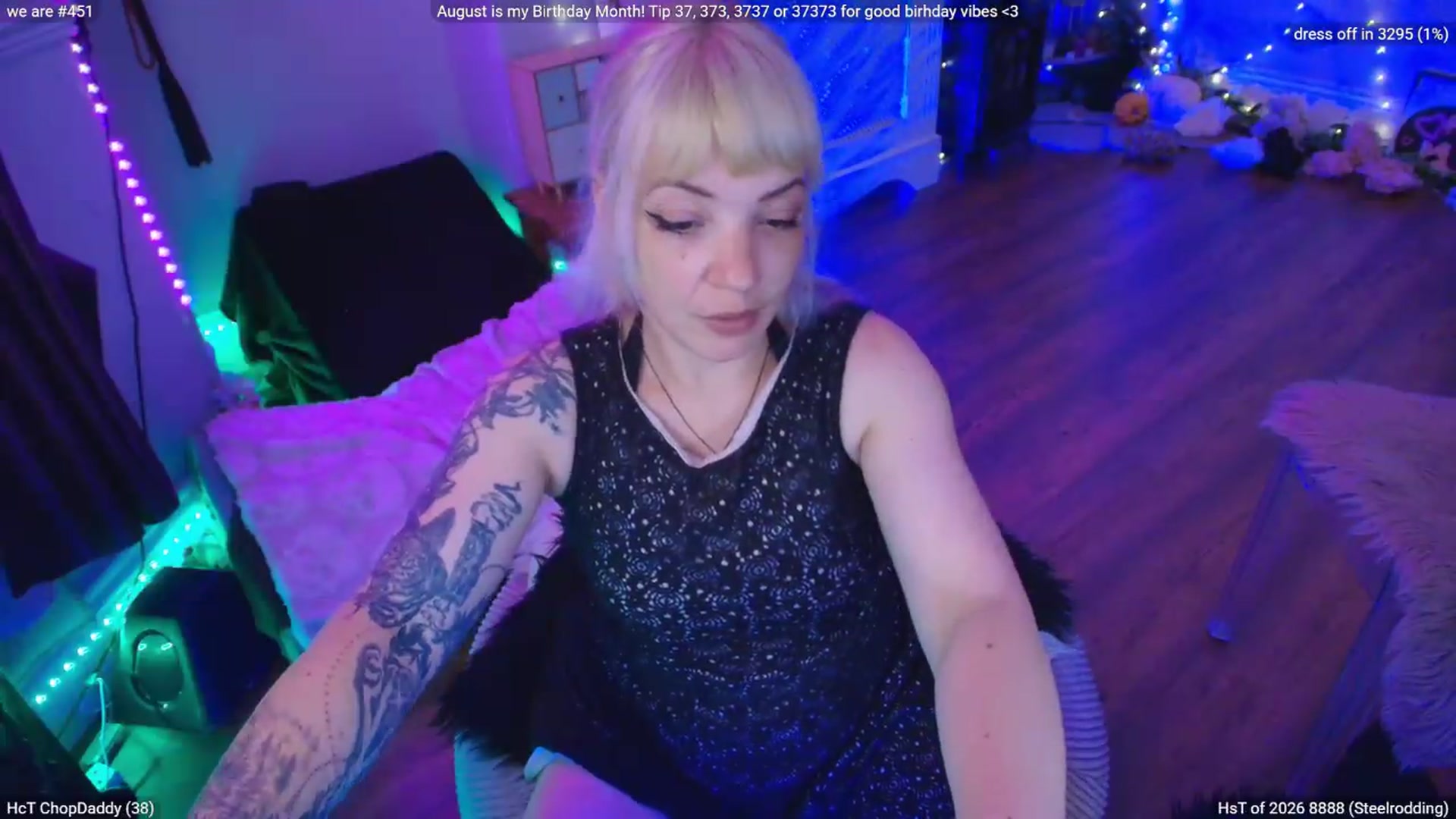 Gallery image thumbnail from LunaWolfie's myfreecams stream on, 08/03/2026, 21:06 image 5 of 20