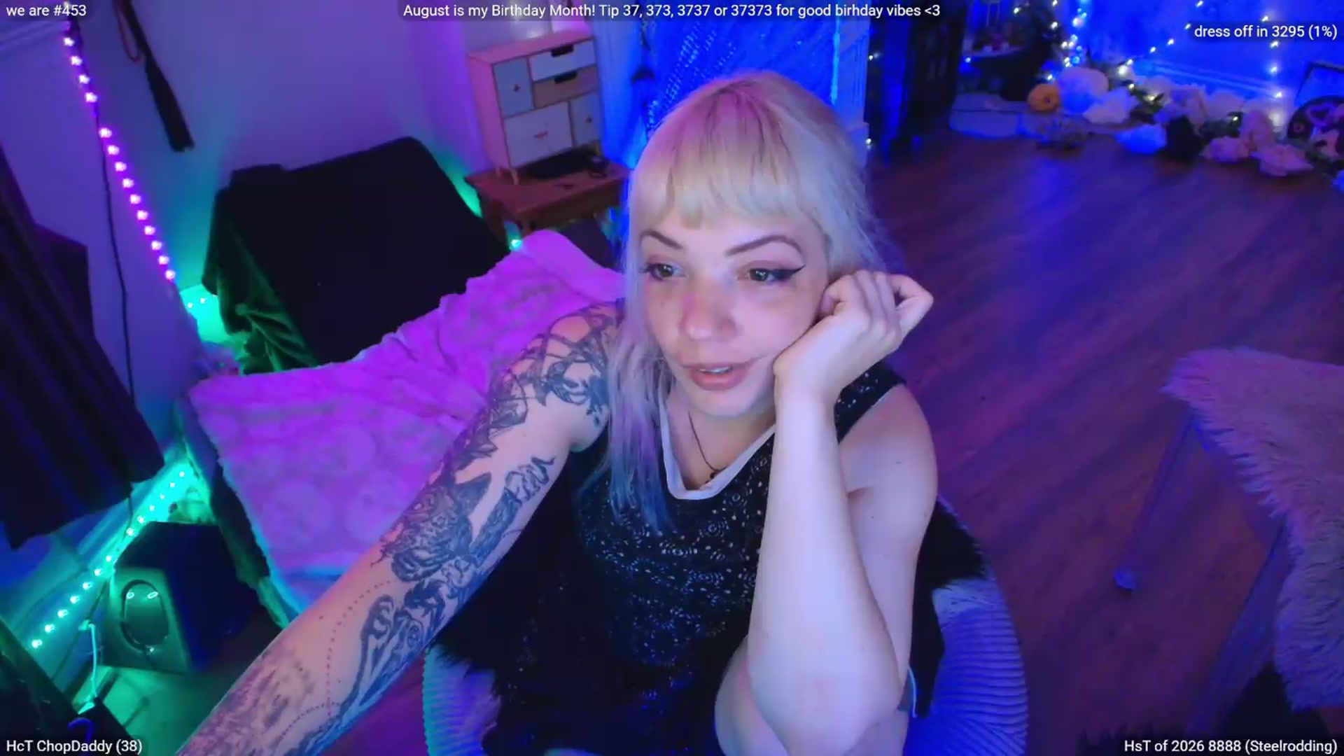 Gallery image thumbnail from LunaWolfie's myfreecams stream on, 08/03/2026, 21:06 image 8 of 20