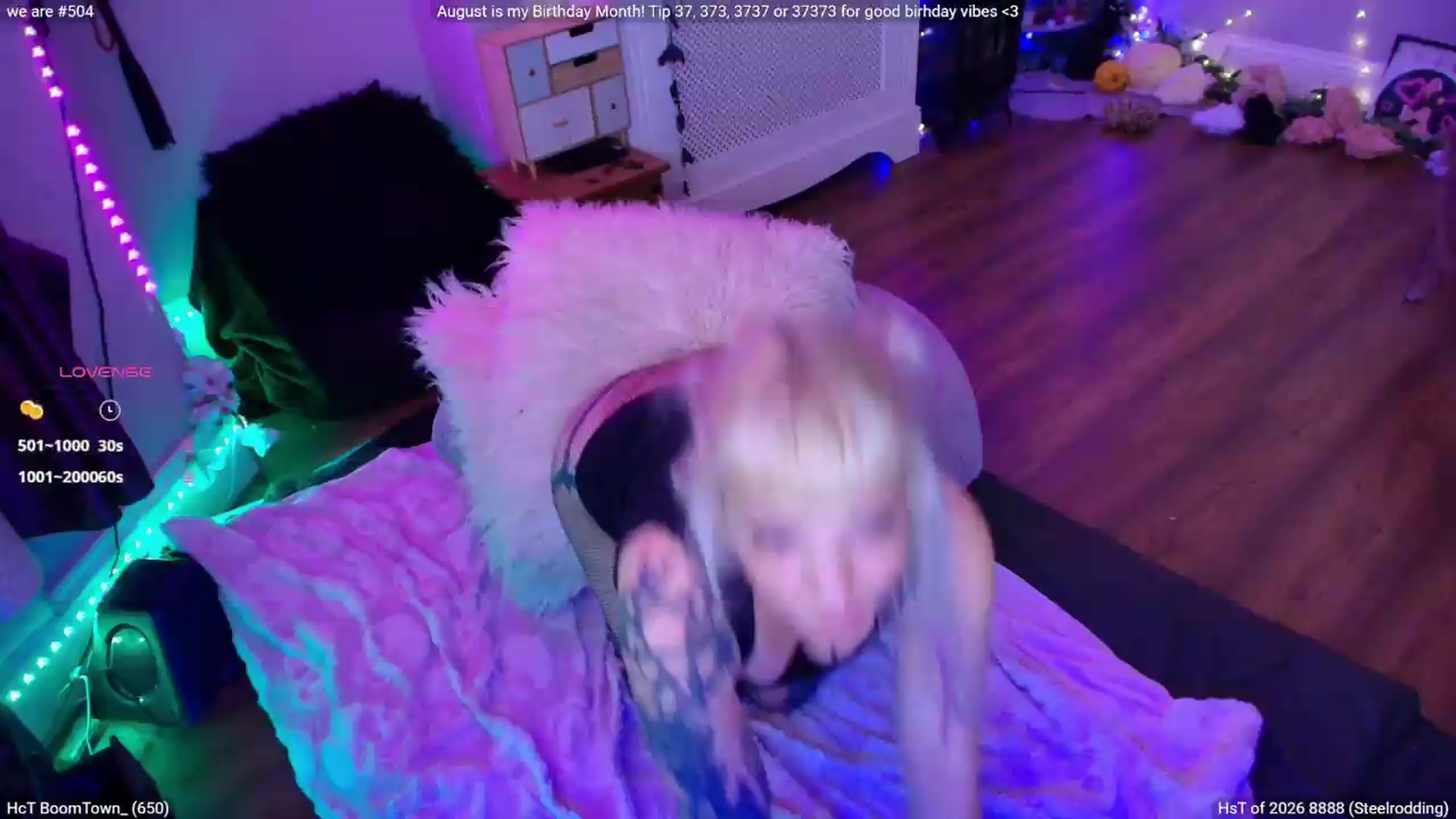 Gallery image thumbnail from LunaWolfie's myfreecams stream on, 08/04/2026, 19:08 image 13 of 20