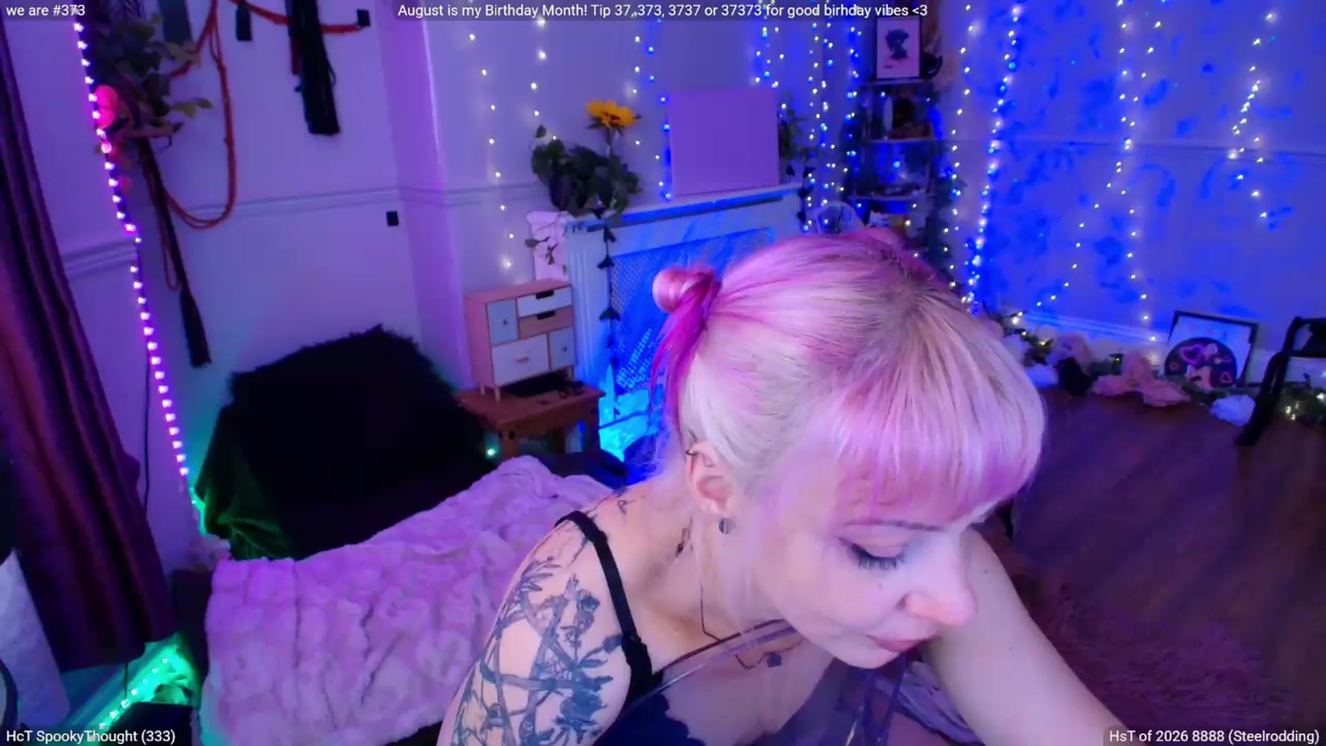 Gallery image thumbnail from LunaWolfie's myfreecams stream on, 08/06/2026, 18:31 image 19 of 20