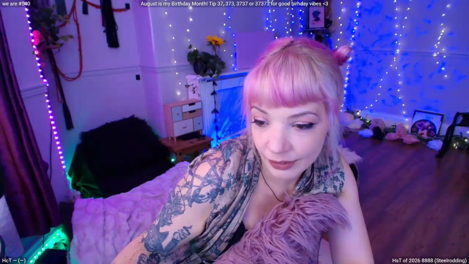 Gallery image thumbnail from LunaWolfie's myfreecams stream on, 08/06/2026, 18:31 image 5 of 20