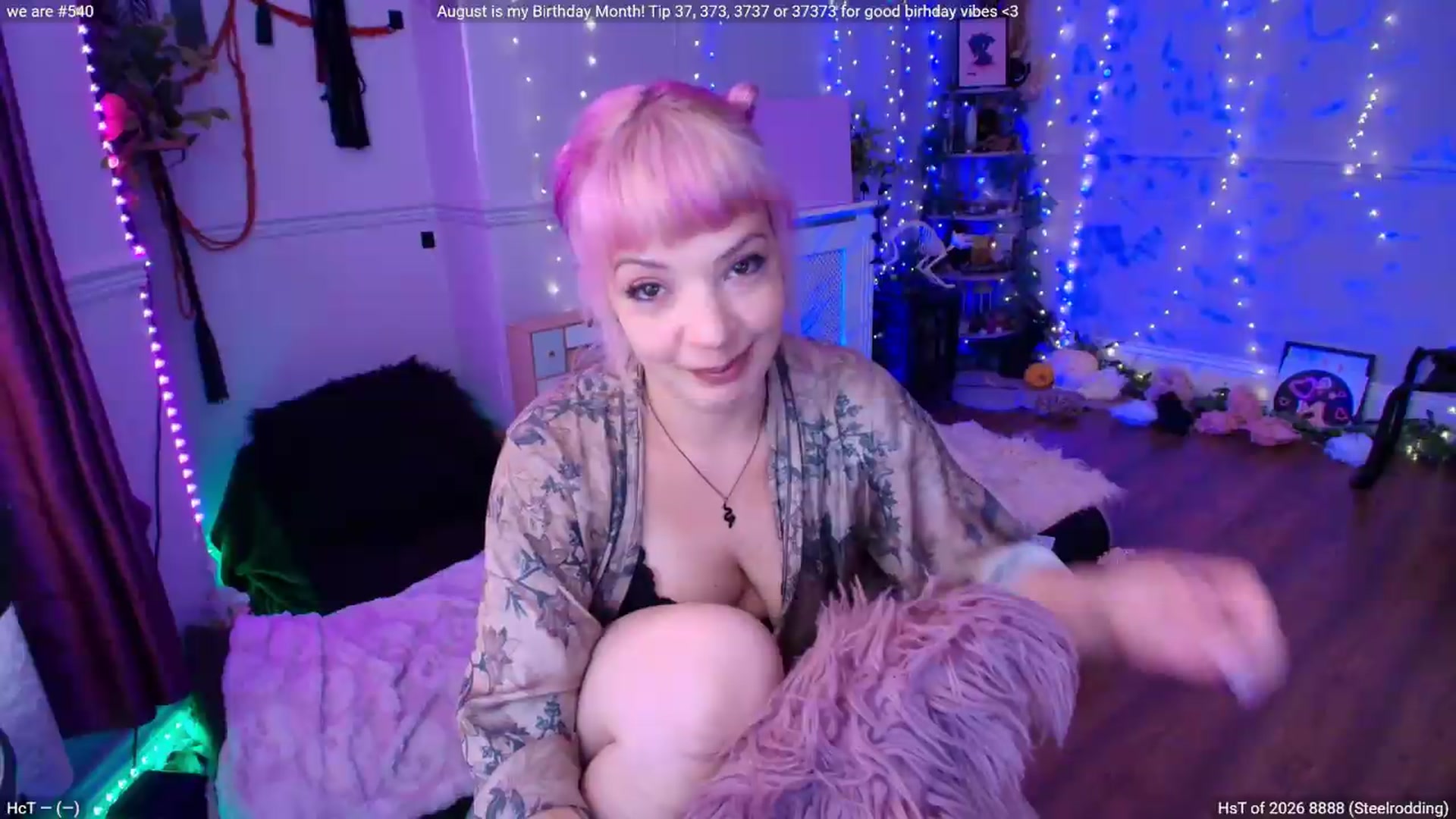 Gallery image thumbnail from LunaWolfie's myfreecams stream on, 08/06/2026, 18:31 image 3 of 20