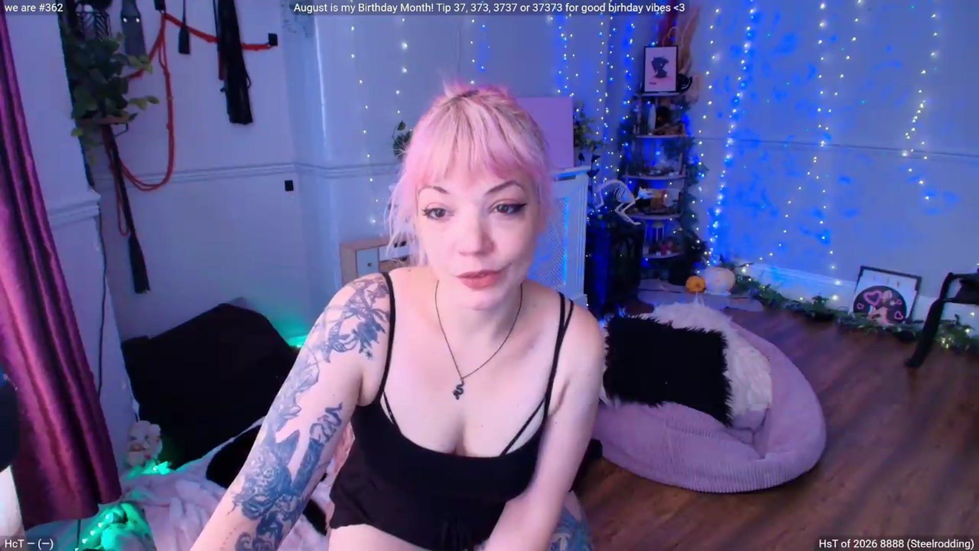 Gallery image thumbnail from LunaWolfie's myfreecams stream on, 08/09/2026, 12:32 image 9 of 20