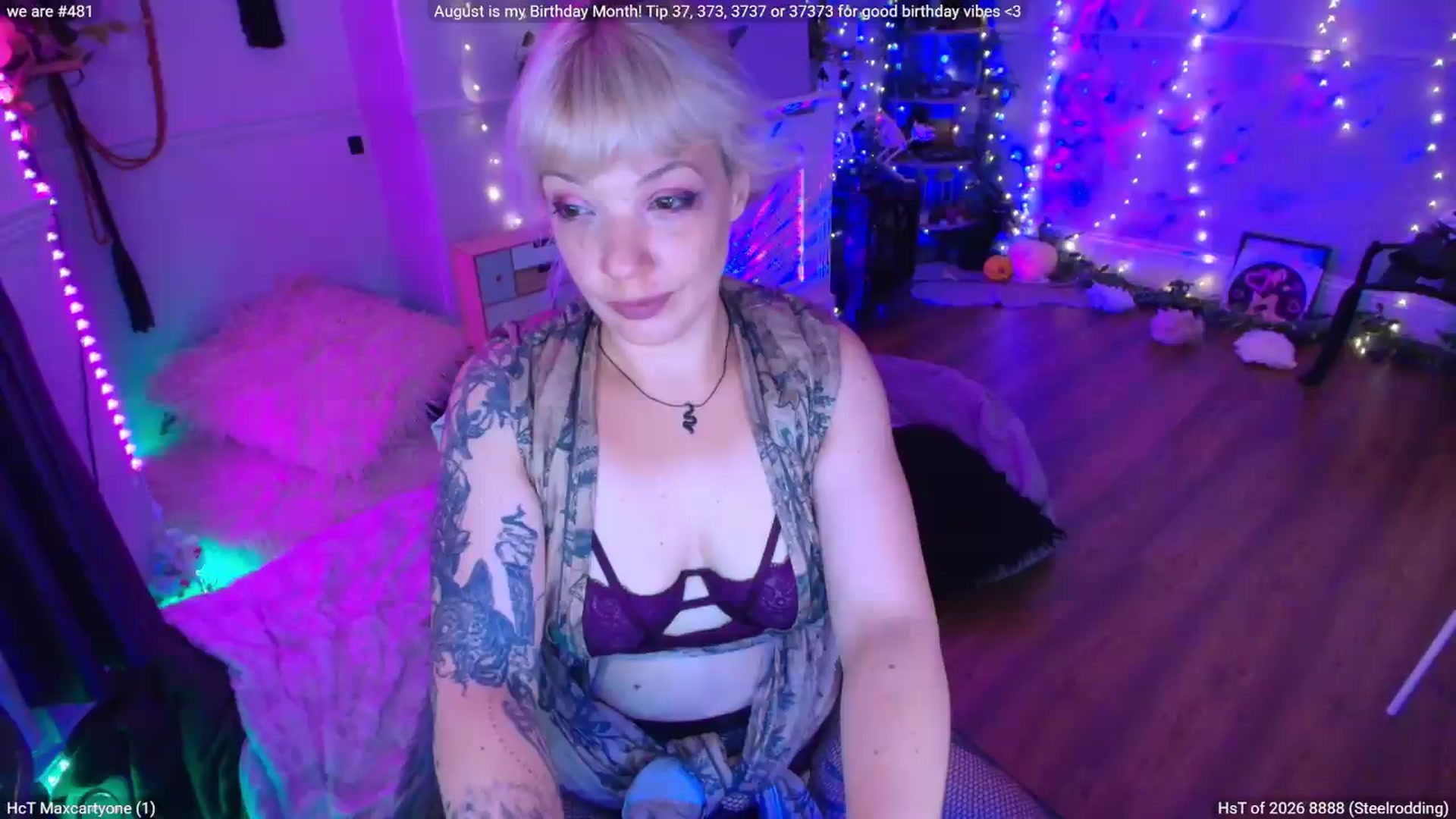 Gallery image thumbnail from LunaWolfie's myfreecams stream on, 08/17/2026, 21:18 image 18 of 20