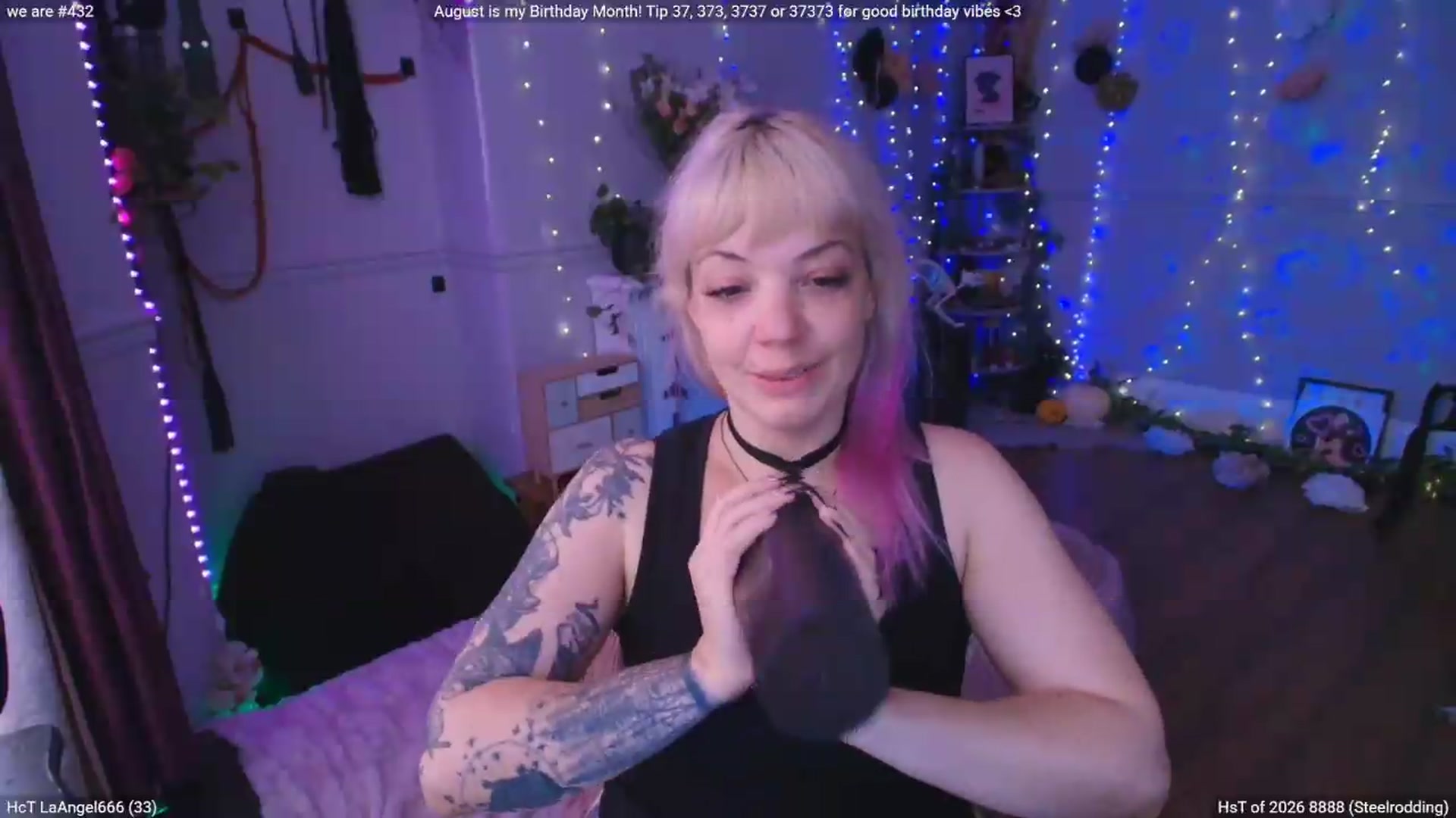Gallery image thumbnail from LunaWolfie's myfreecams stream on, 08/19/2026, 13:04 image 6 of 20