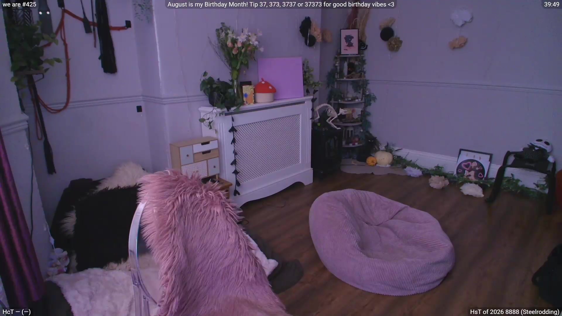 Gallery image thumbnail from LunaWolfie's myfreecams stream on, 08/20/2026, 13:03 image 12 of 20