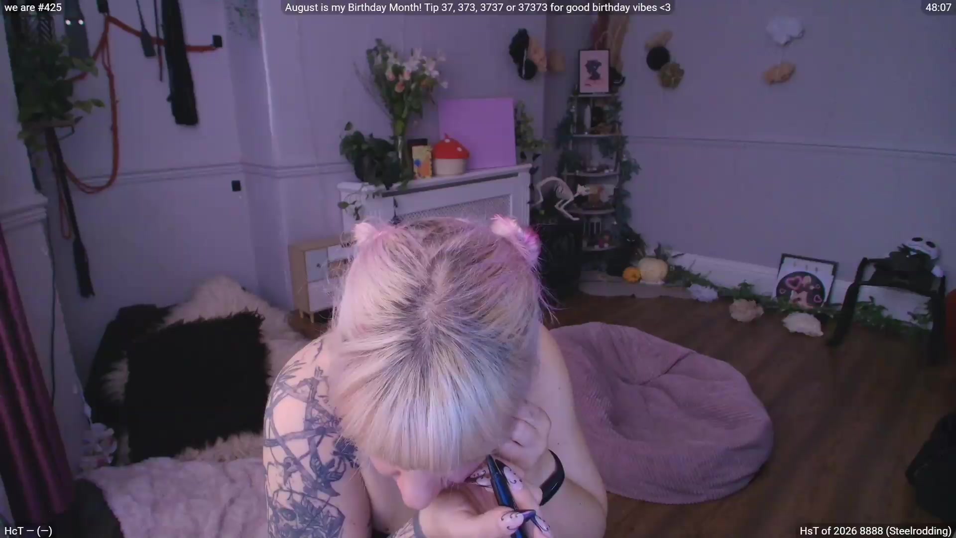 Gallery image thumbnail from LunaWolfie's myfreecams stream on, 08/20/2026, 13:03 image 10 of 20