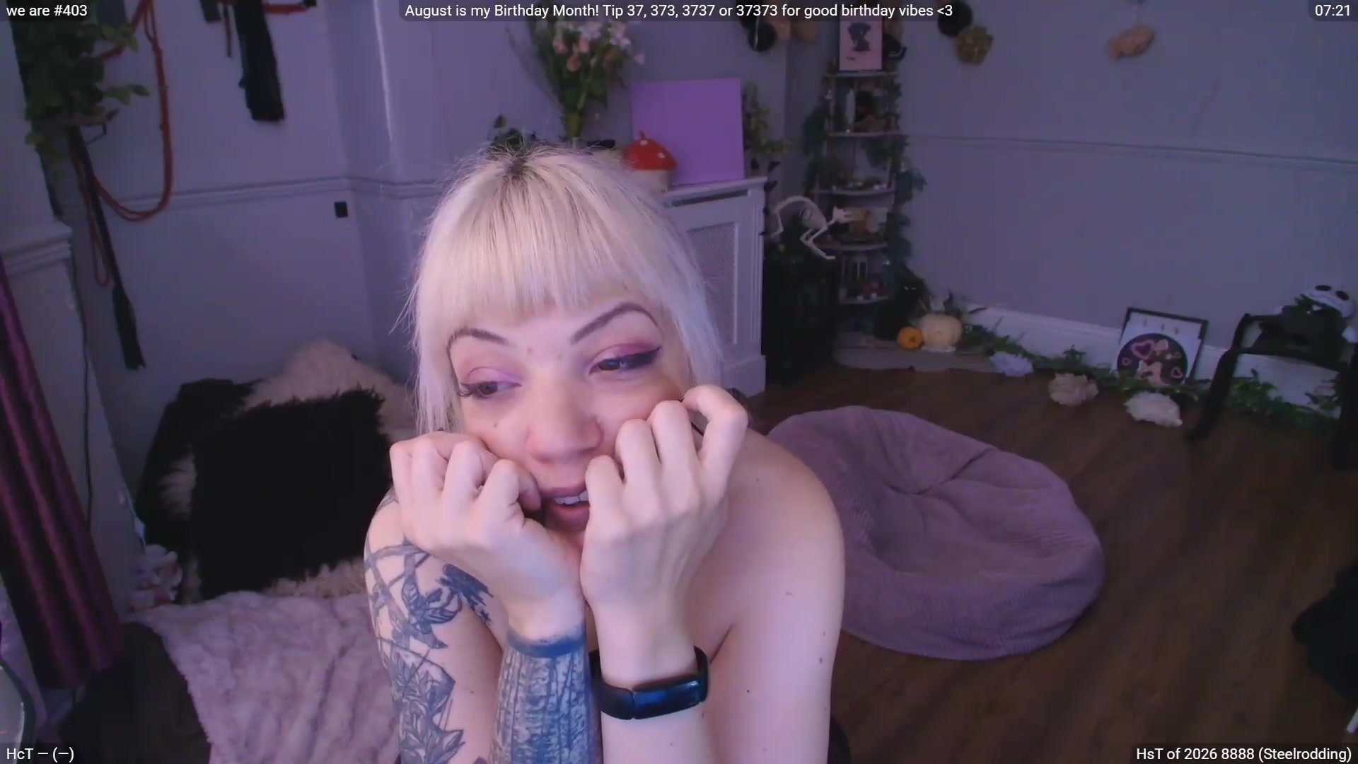 Gallery image thumbnail from LunaWolfie's myfreecams stream on, 08/20/2026, 13:03 image 18 of 20
