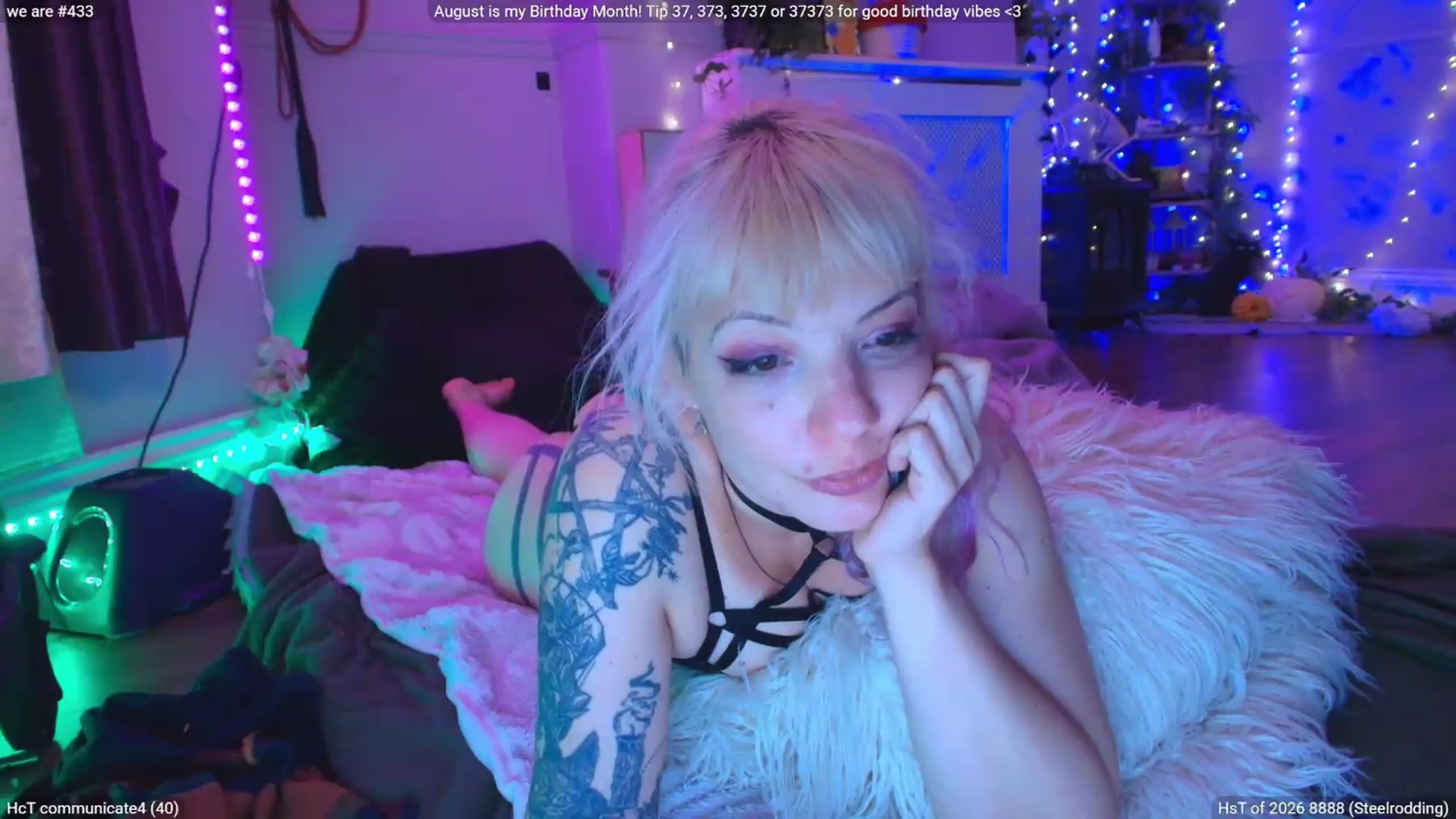 Gallery image thumbnail from LunaWolfie's myfreecams stream on, 08/21/2026, 18:55 image 18 of 20