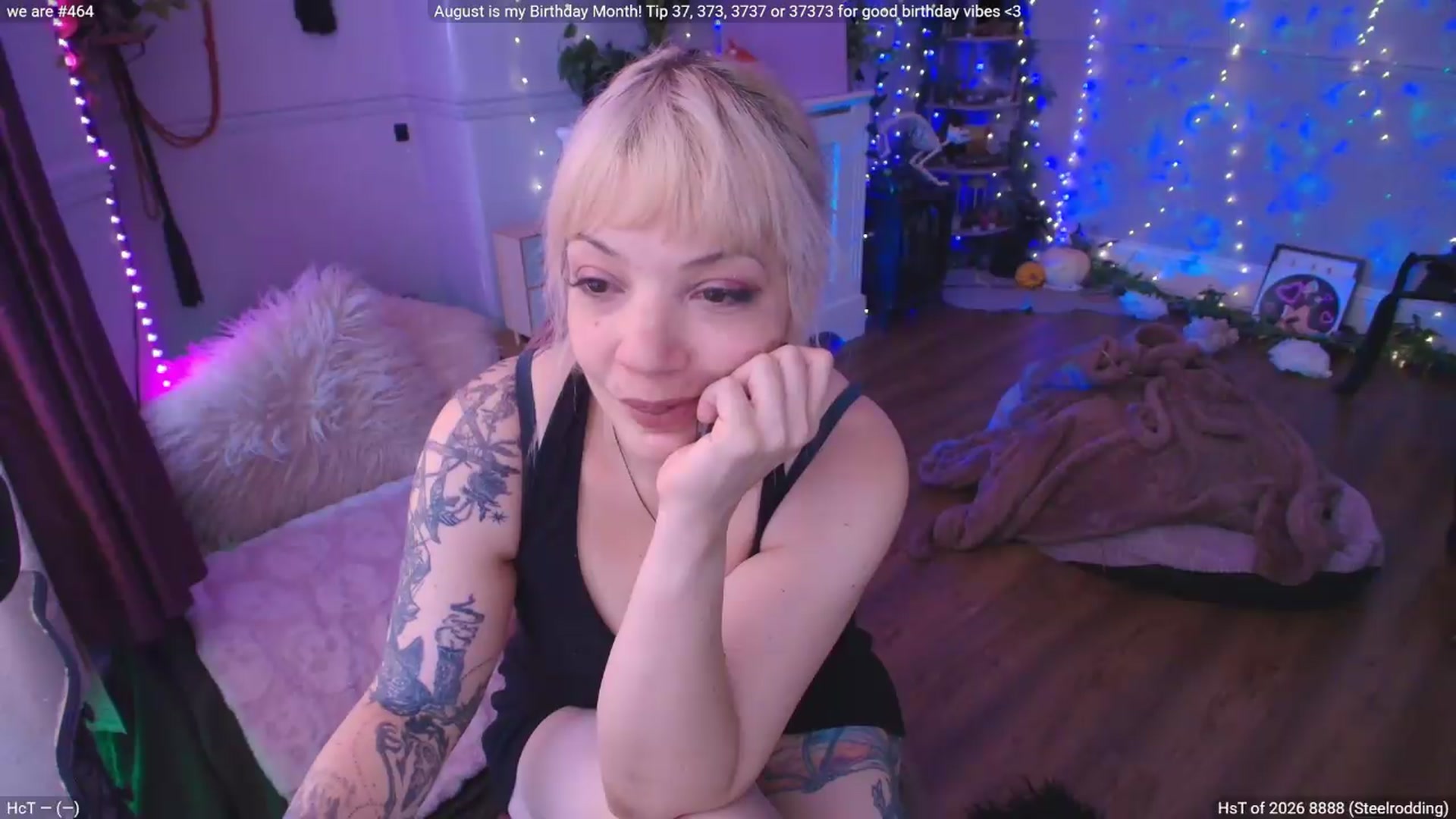 Gallery image thumbnail from LunaWolfie's myfreecams stream on, 08/22/2026, 13:37 image 15 of 20