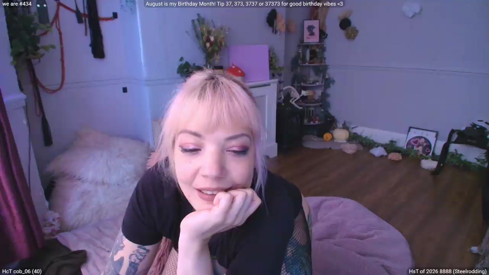 Gallery image thumbnail from LunaWolfie's myfreecams stream on, 08/27/2026, 12:35 image 7 of 20