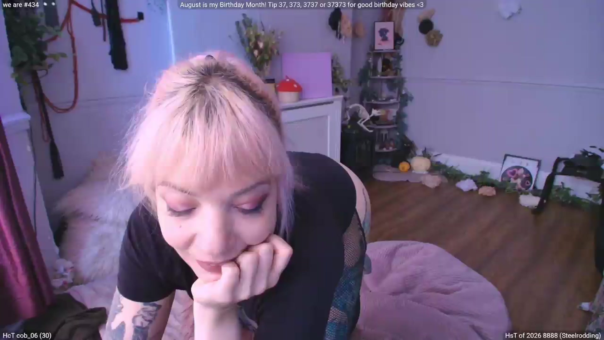 Gallery image thumbnail from LunaWolfie's myfreecams stream on, 08/27/2026, 12:35 image 5 of 20