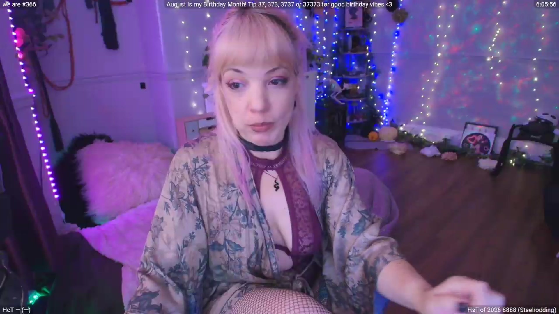 Gallery image thumbnail from LunaWolfie's myfreecams stream on, 08/28/2026, 15:32 image 19 of 20