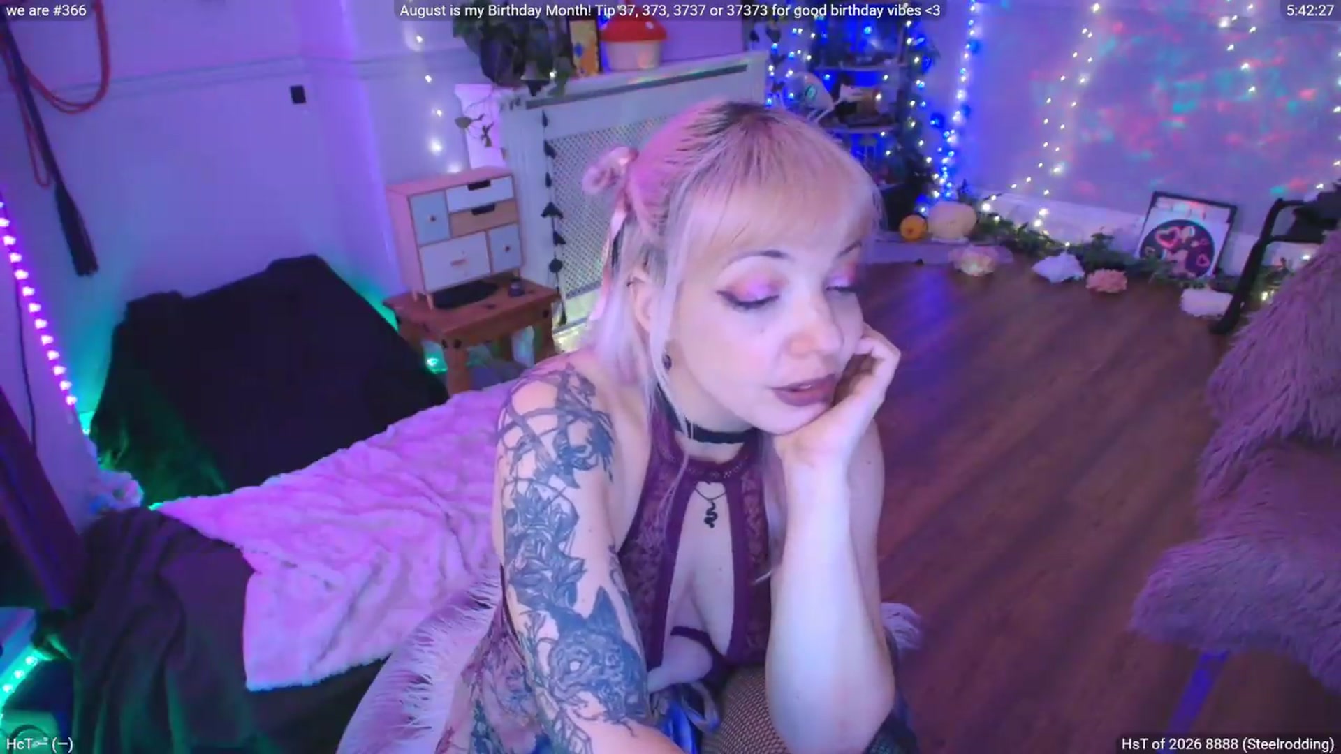 Gallery image thumbnail from LunaWolfie's myfreecams stream on, 08/28/2026, 16:15 image 13 of 20