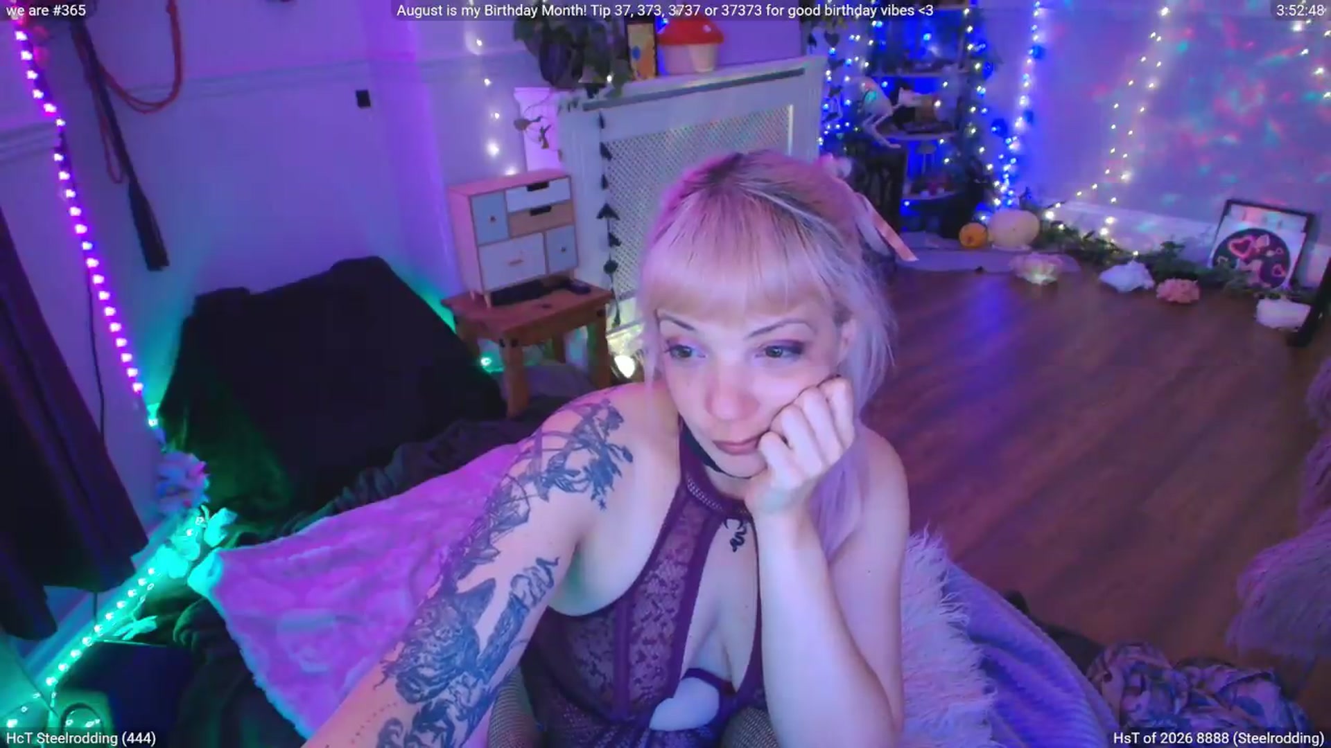 Gallery image thumbnail from LunaWolfie's myfreecams stream on, 08/28/2026, 18:00 image 20 of 20