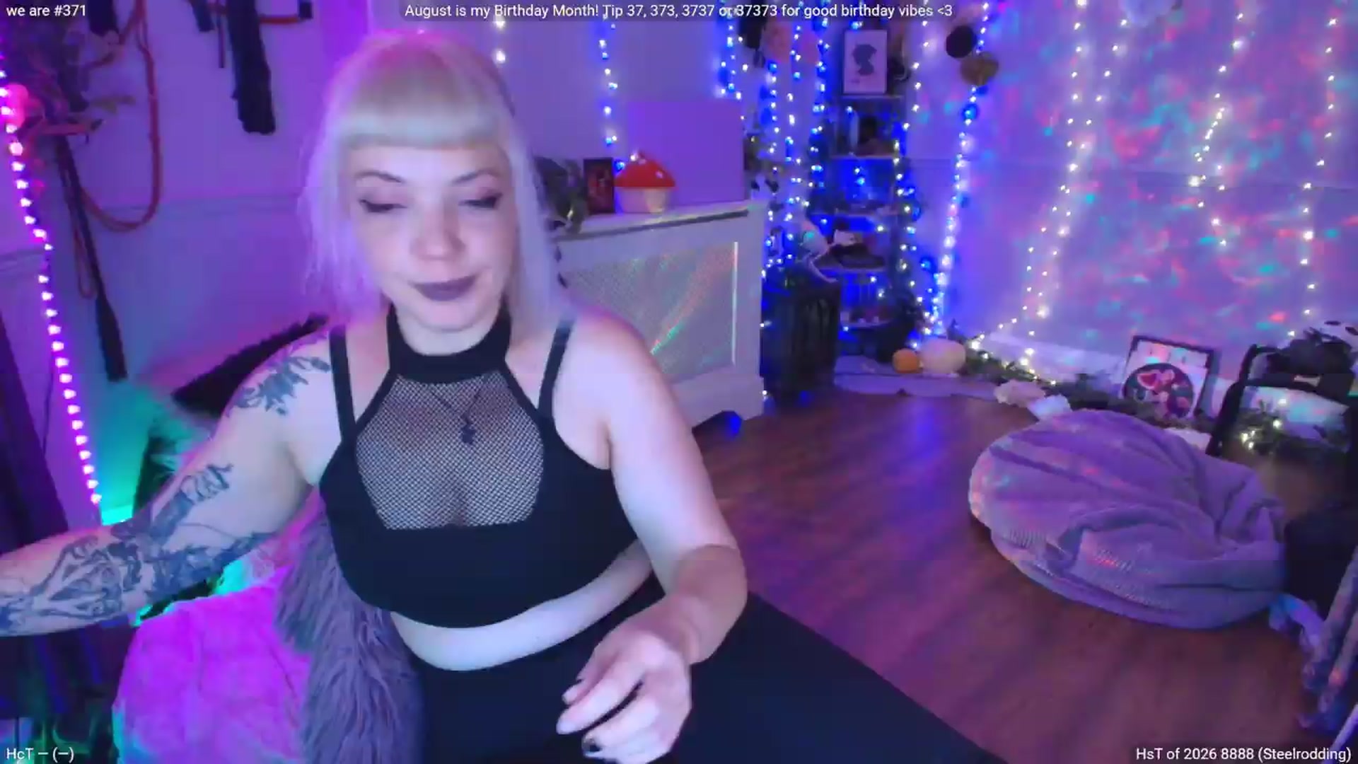 Gallery image thumbnail from LunaWolfie's myfreecams stream on, 08/31/2026, 19:51 image 4 of 20