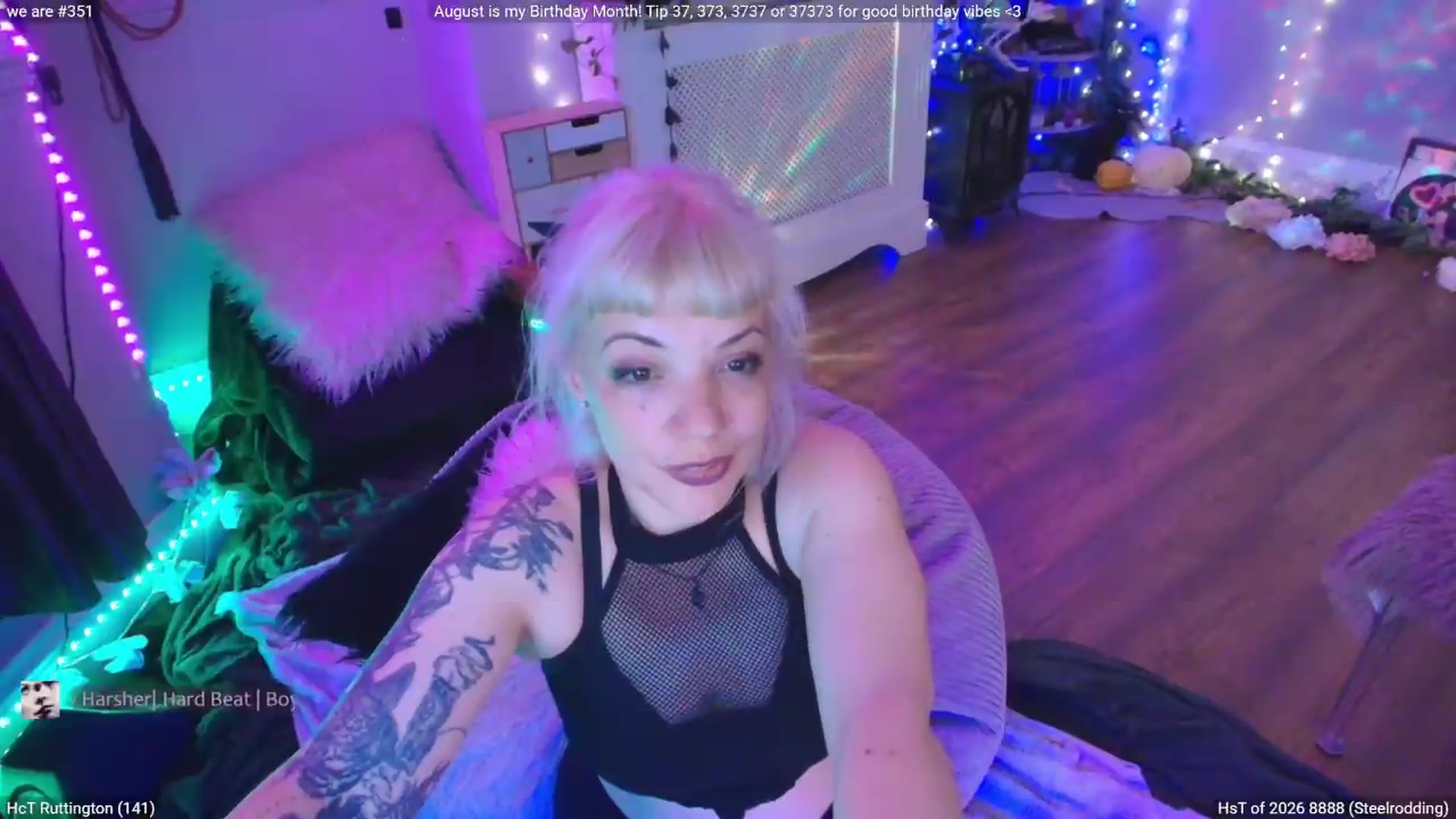Gallery image thumbnail from LunaWolfie's myfreecams stream on, 08/31/2026, 23:04 image 19 of 20