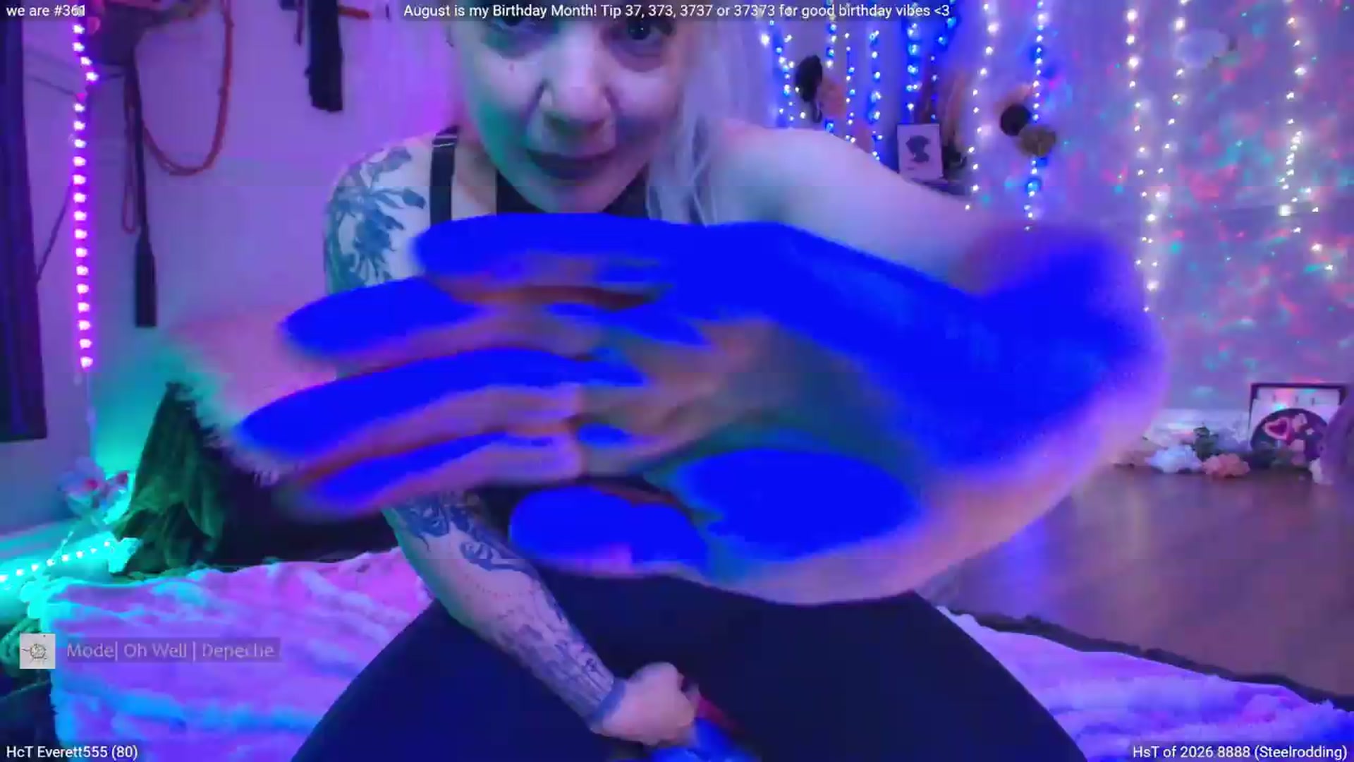 Gallery image thumbnail from LunaWolfie's myfreecams stream on, 08/31/2026, 23:04 image 13 of 20