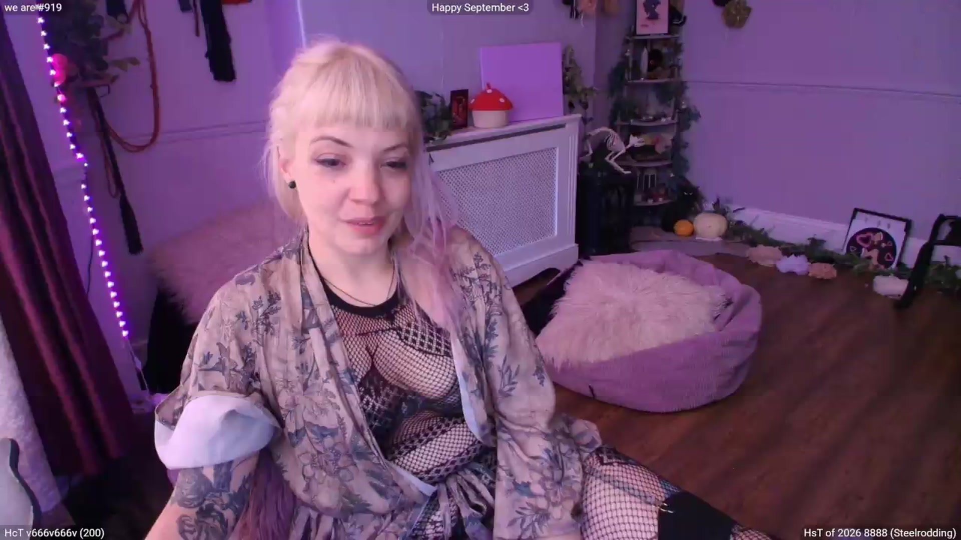 Gallery image thumbnail from LunaWolfie's myfreecams stream on, 09/01/2026, 17:10 image 5 of 20