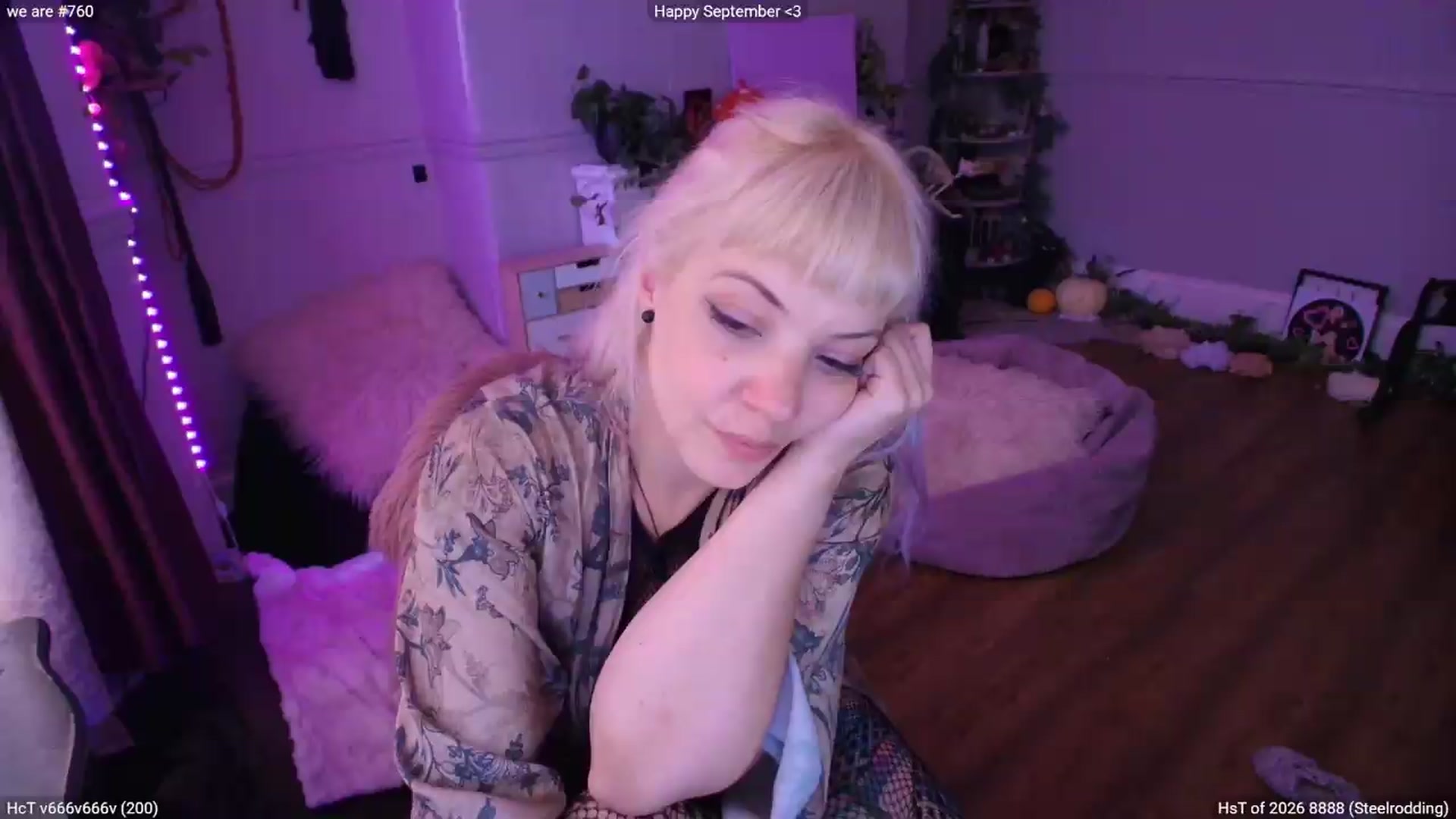Gallery image thumbnail from LunaWolfie's myfreecams stream on, 09/01/2026, 17:10 image 14 of 20