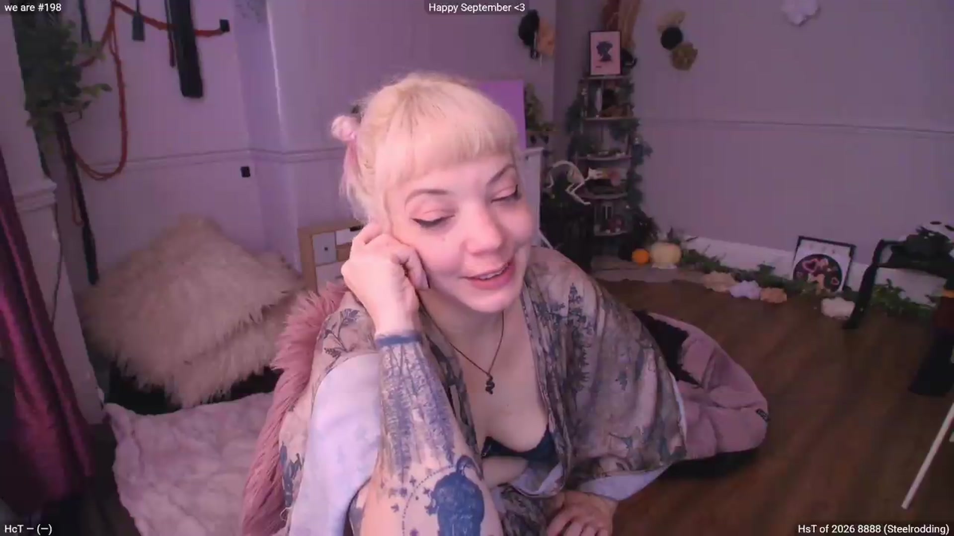 Gallery image thumbnail from LunaWolfie's myfreecams stream on, 09/04/2026, 13:11 image 5 of 20