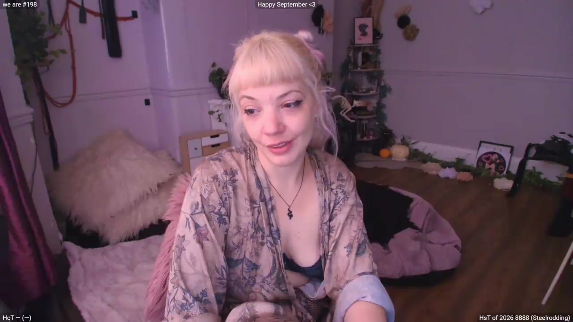 Gallery image thumbnail from LunaWolfie's myfreecams stream on, 09/04/2026, 13:11 image 6 of 20