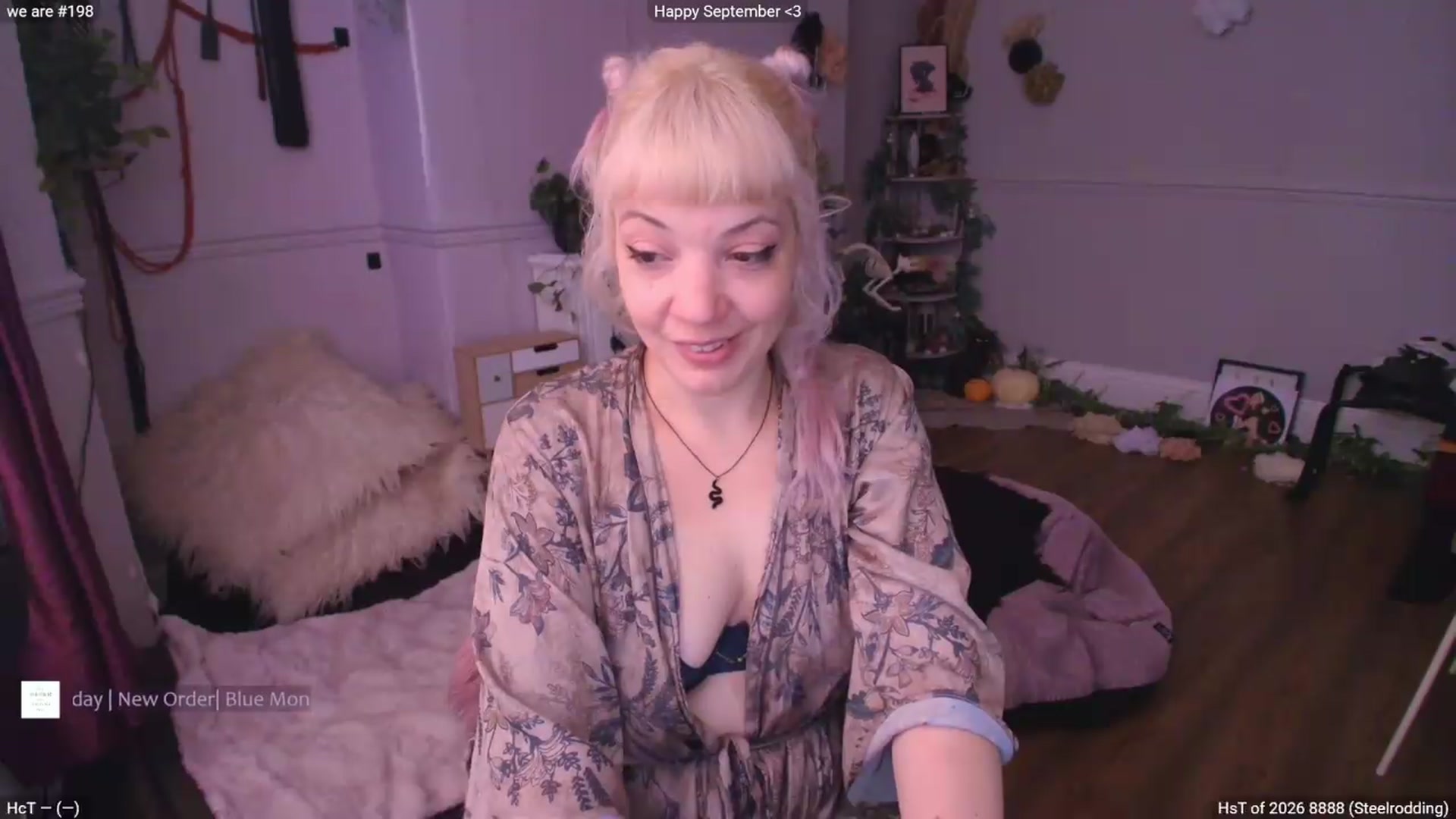 Gallery image thumbnail from LunaWolfie's myfreecams stream on, 09/04/2026, 13:11 image 14 of 20