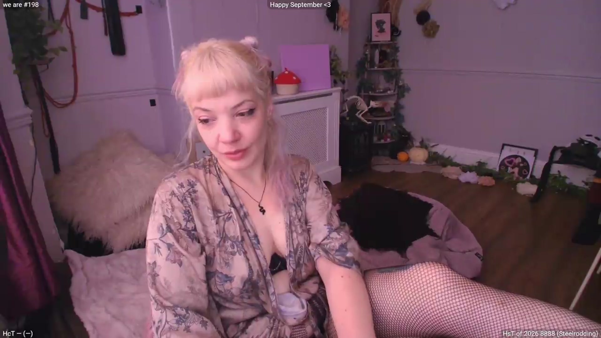 Gallery image thumbnail from LunaWolfie's myfreecams stream on, 09/04/2026, 13:11 image 3 of 20