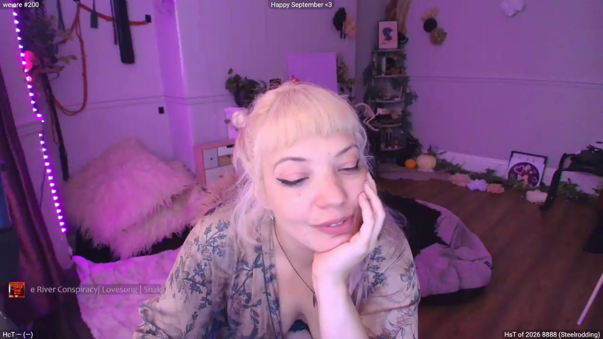 Gallery image thumbnail from LunaWolfie's myfreecams stream on, 09/04/2026, 16:11 image 3 of 20