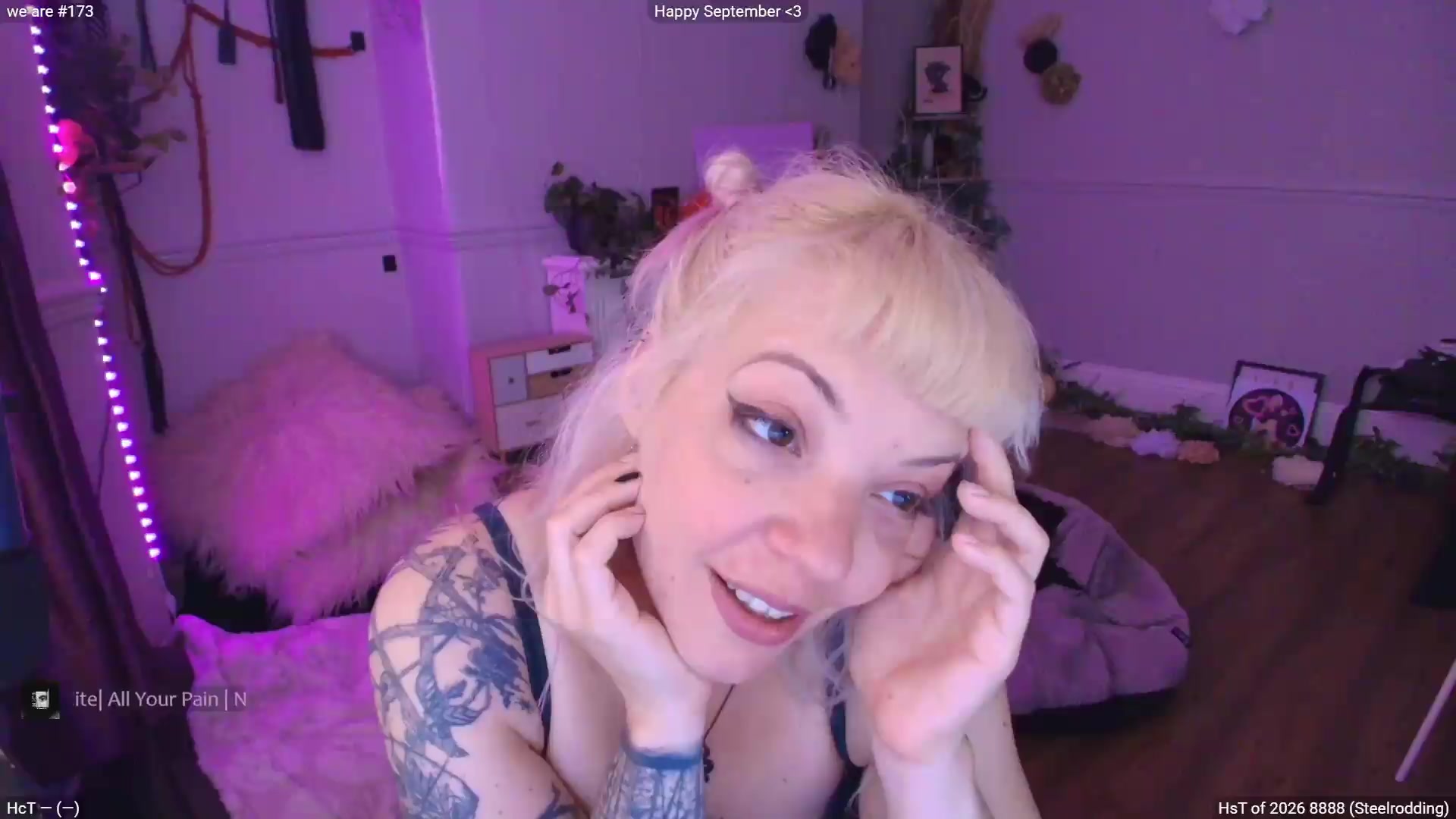 Gallery image thumbnail from LunaWolfie's myfreecams stream on, 09/04/2026, 16:11 image 17 of 20