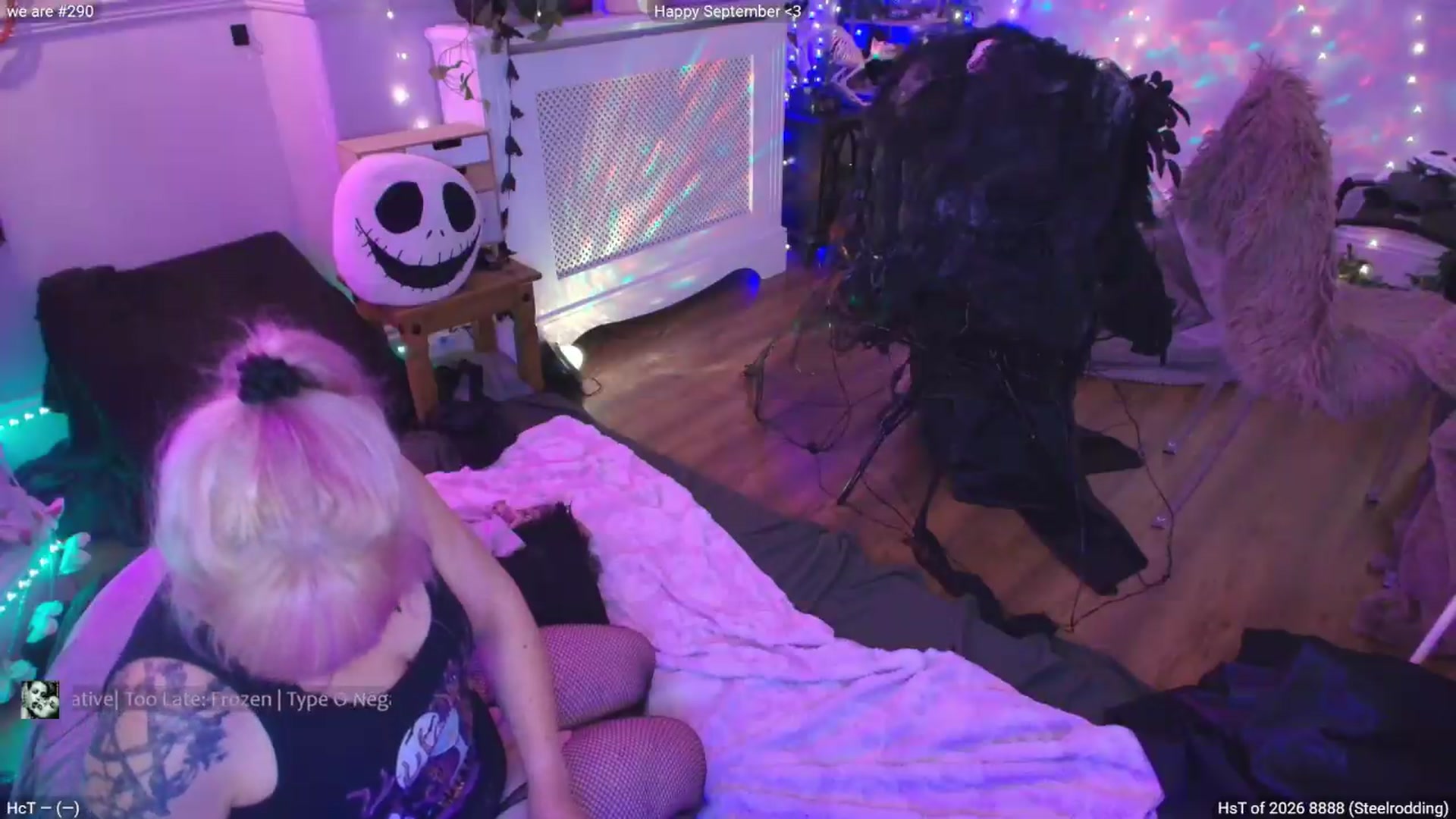 Gallery image thumbnail from LunaWolfie's myfreecams stream on, 09/11/2026, 01:31 image 7 of 20