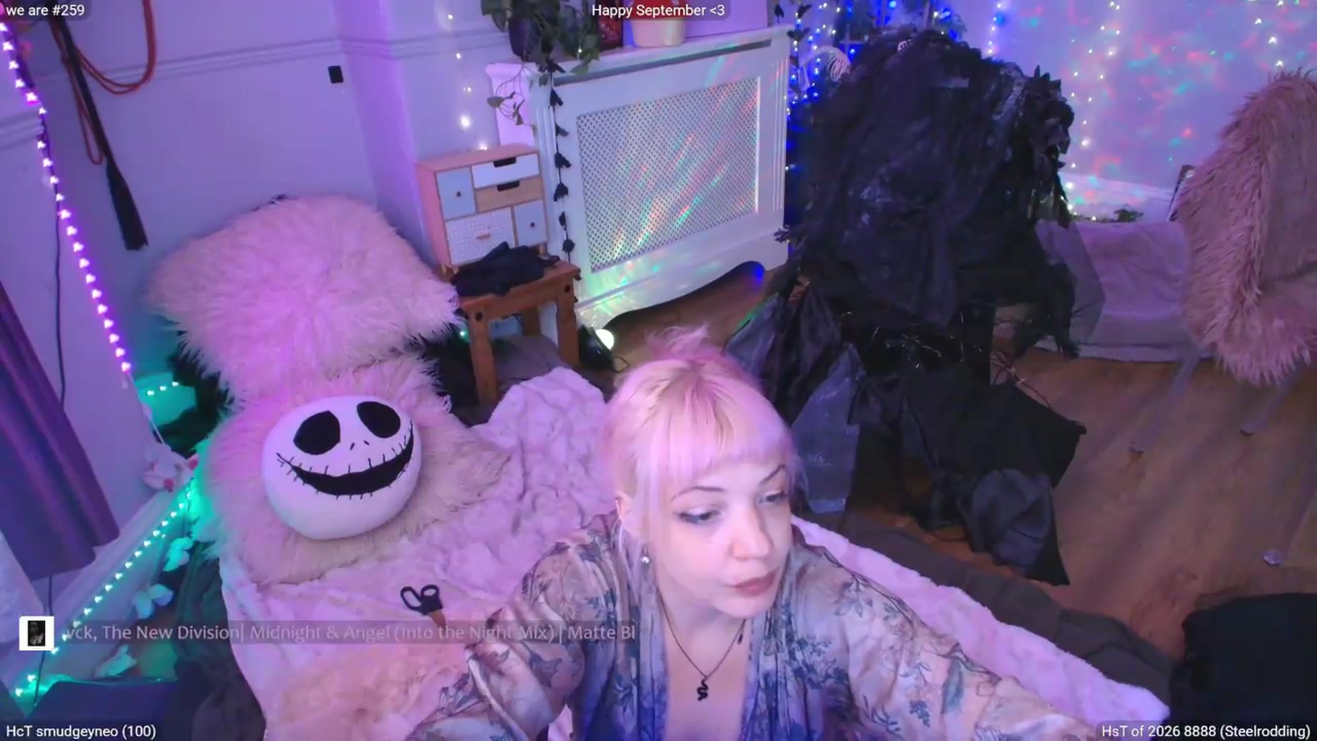 Gallery image thumbnail from LunaWolfie's myfreecams stream on, 09/11/2026, 16:56 image 8 of 20