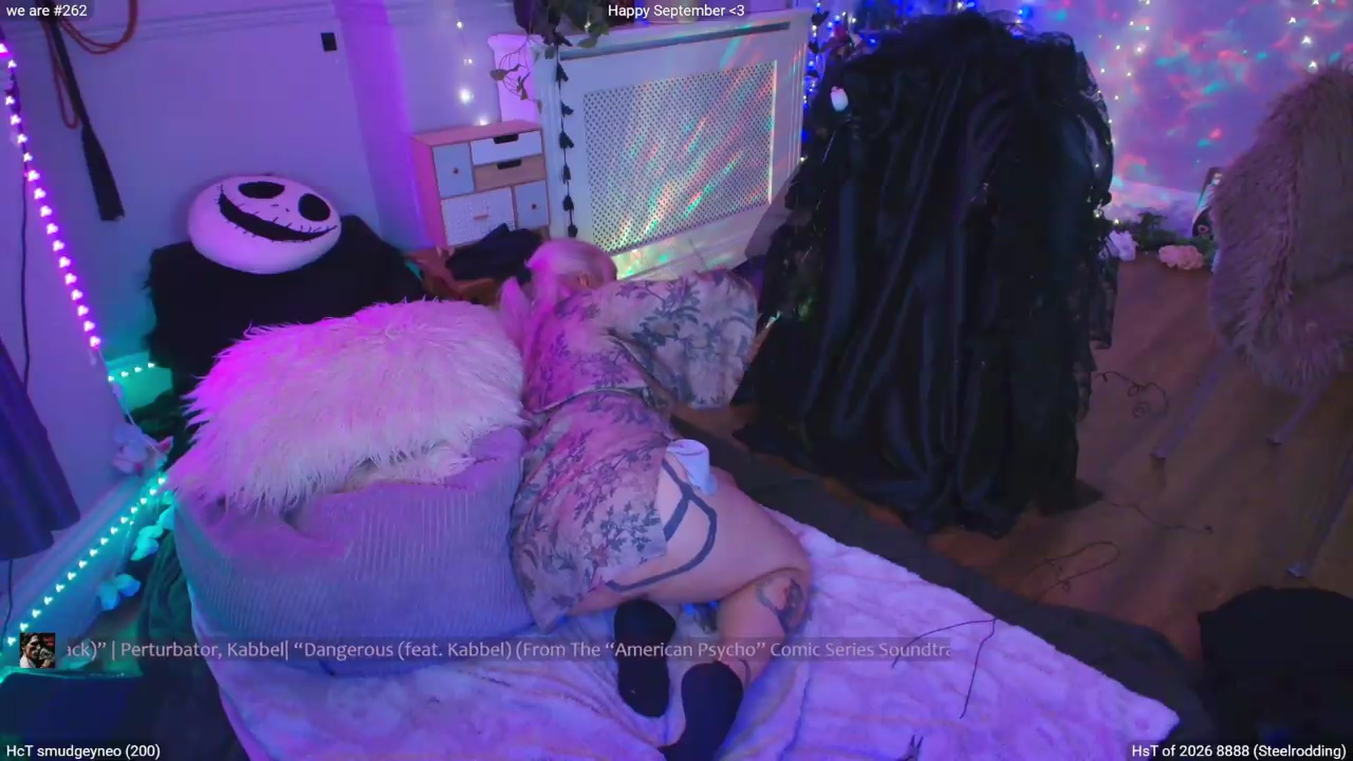Gallery image thumbnail from LunaWolfie's myfreecams stream on, 09/11/2026, 18:34 image 10 of 20