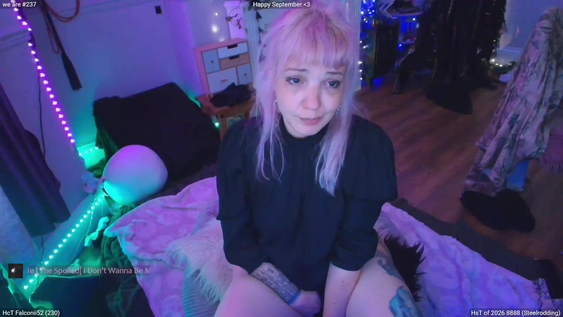 Gallery image thumbnail from LunaWolfie's myfreecams stream on, 09/12/2026, 18:19 image 10 of 20