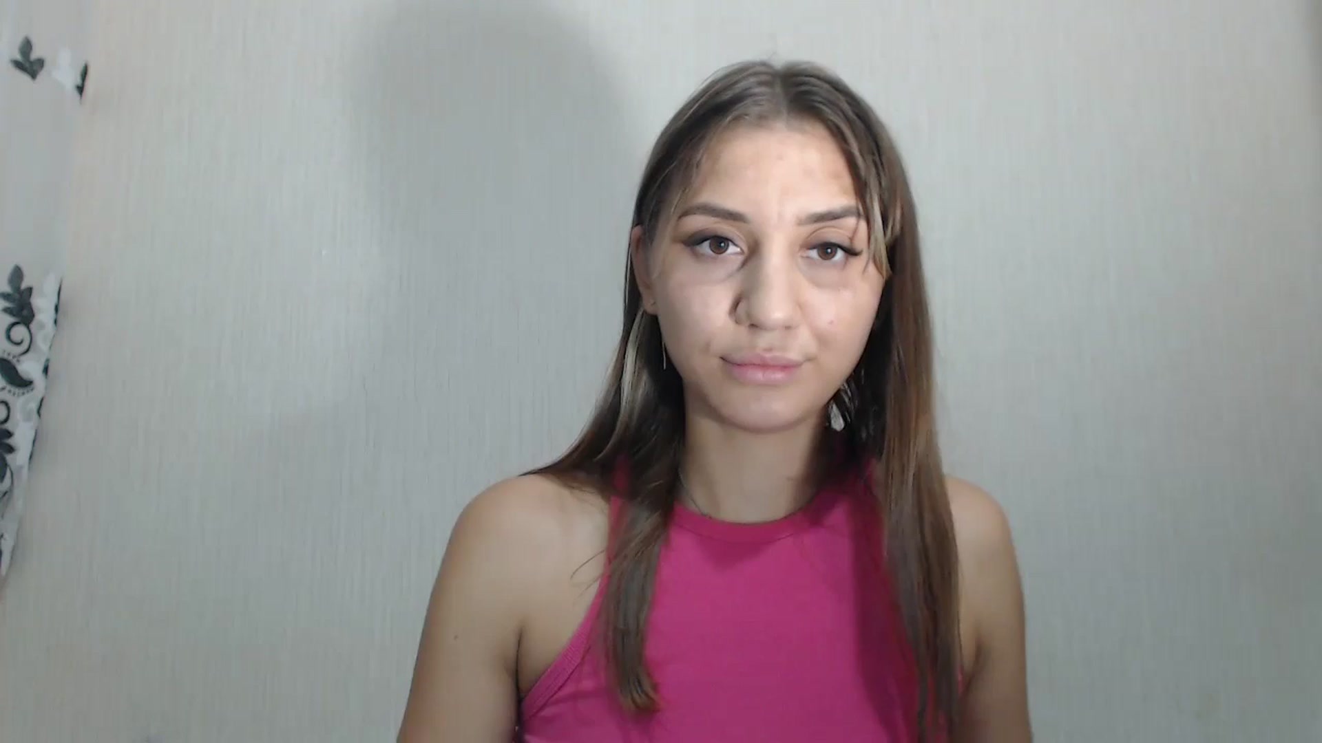 Gallery image thumbnail from LunaXxxX's myfreecams stream on, 08/31/2024, 18:06 image 6 of 20