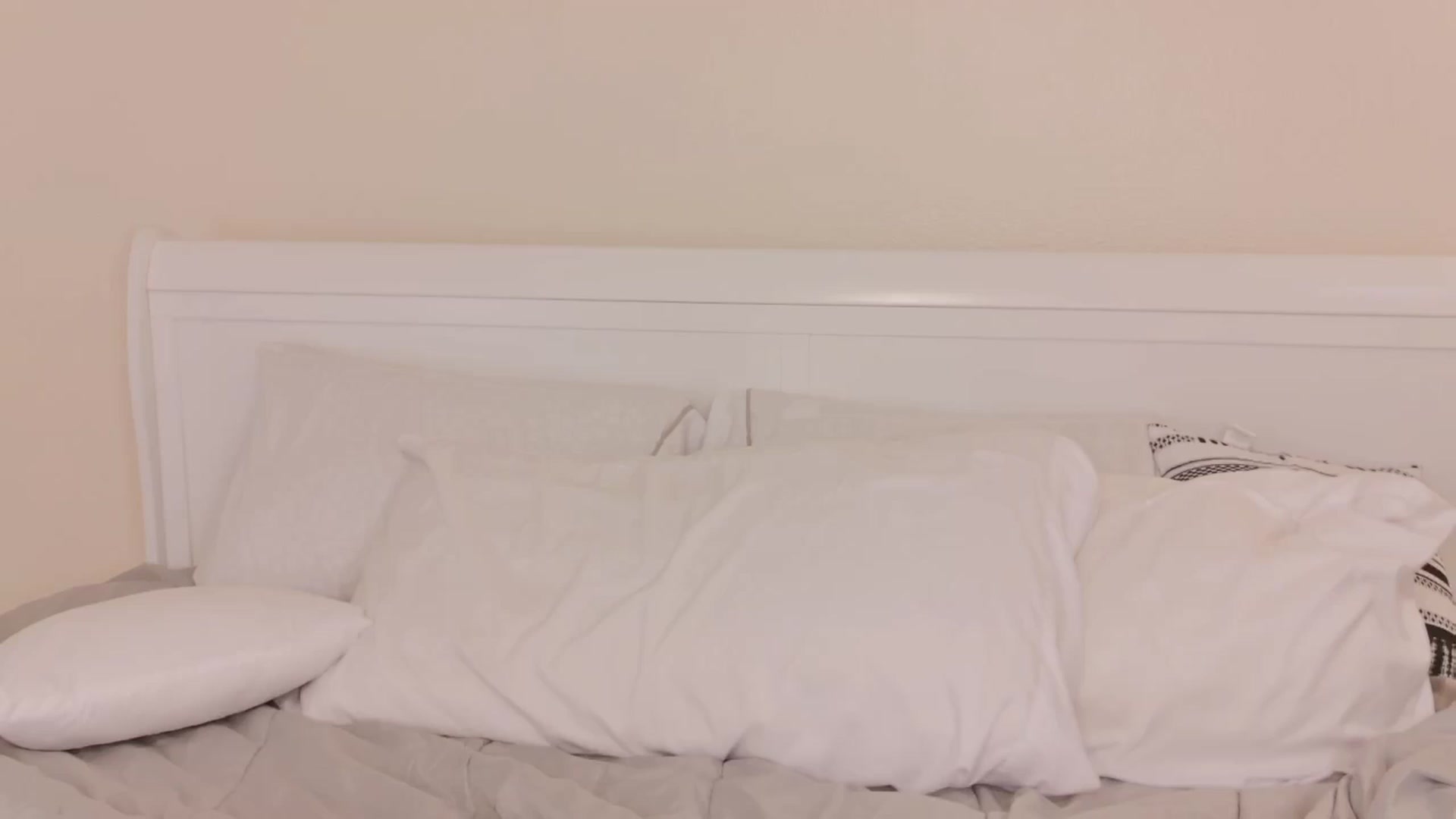 Gallery image thumbnail from LunaYukiDoll's myfreecams stream on, 07/11/2026, 17:13 image 1 of 20