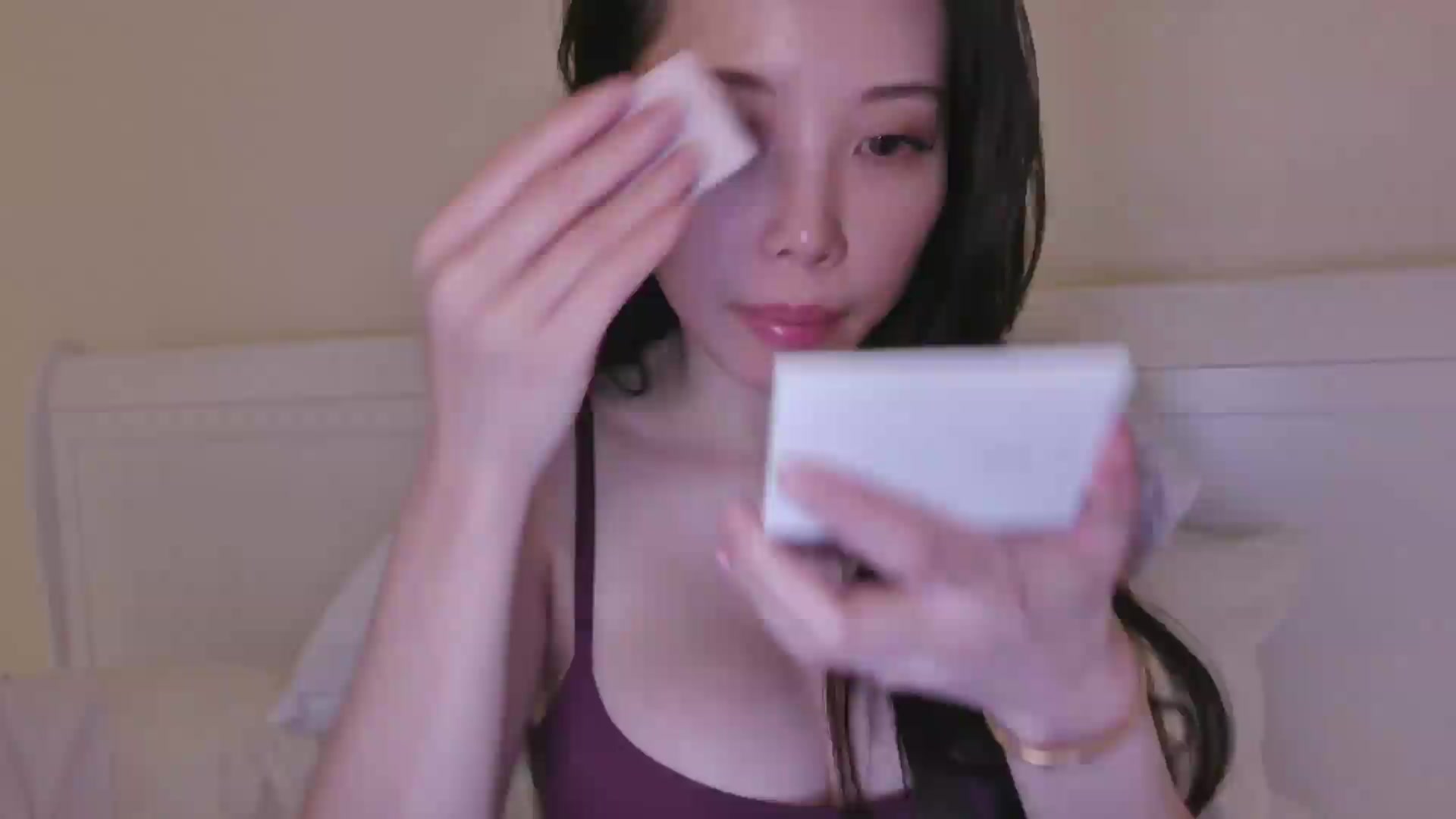 Gallery image thumbnail from LunaYukiDoll's myfreecams stream on, 08/14/2026, 07:58 image 10 of 20