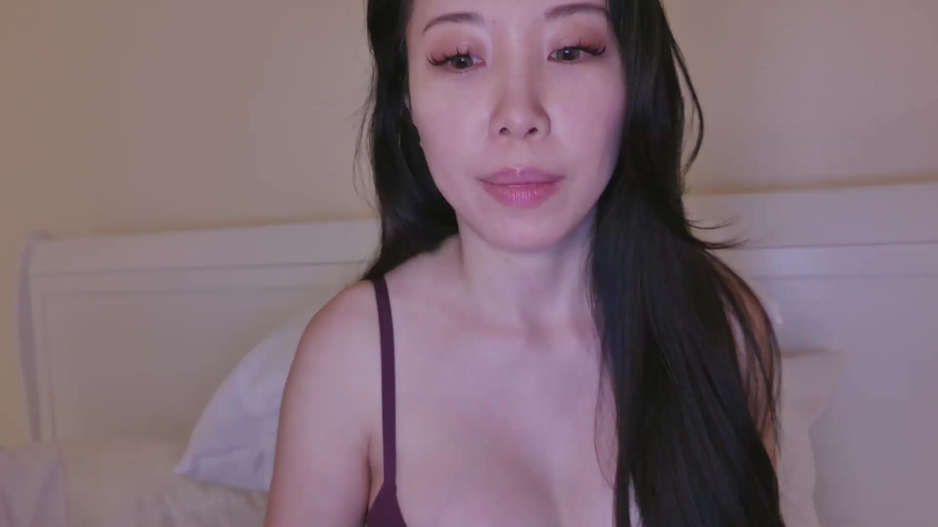 Gallery image thumbnail from LunaYukiDoll's myfreecams stream on, 08/14/2026, 07:58 image 14 of 20