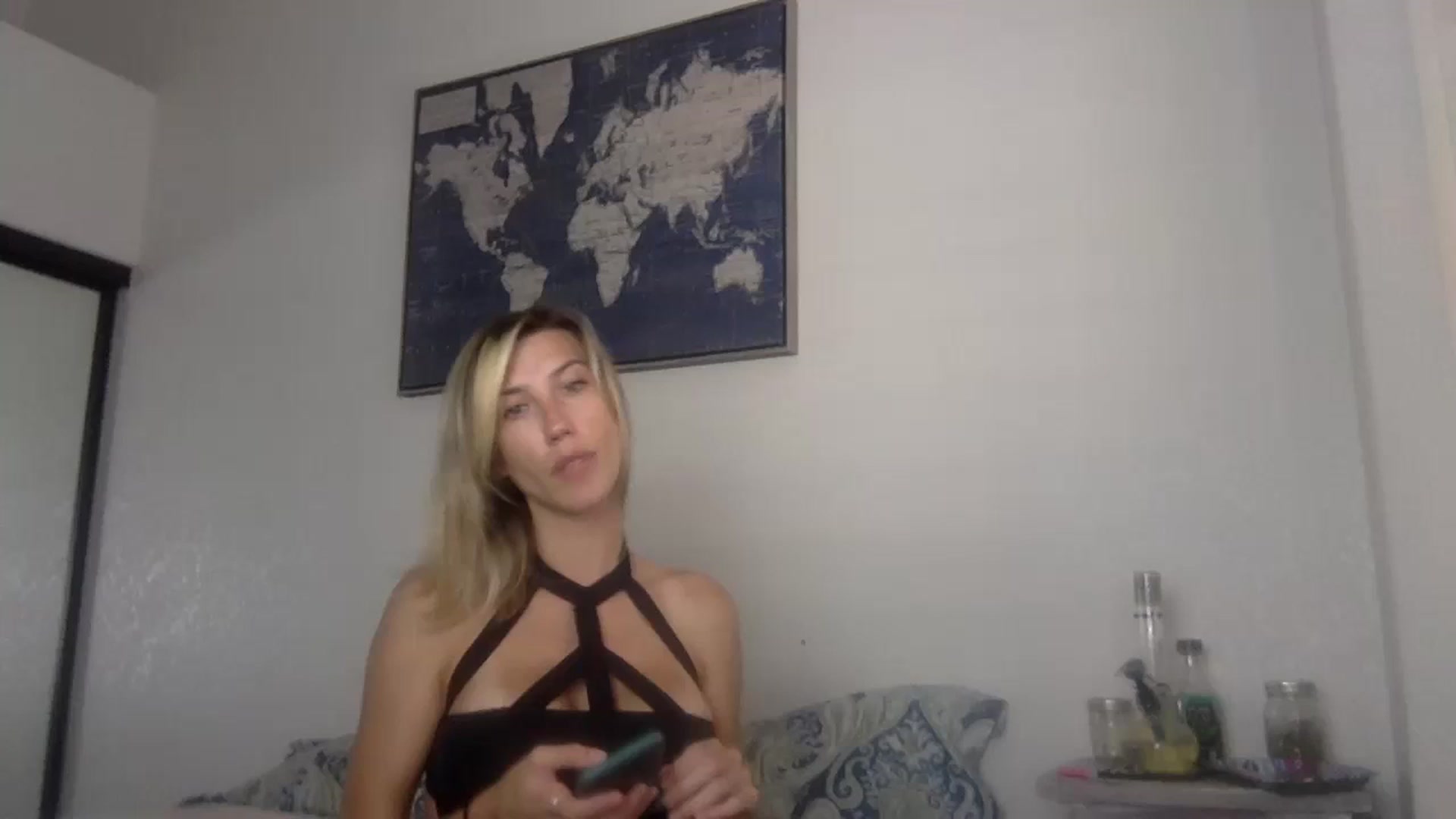 Gallery image thumbnail from LunaZane's myfreecams stream on, 07/22/2024, 24:16 image 20 of 20