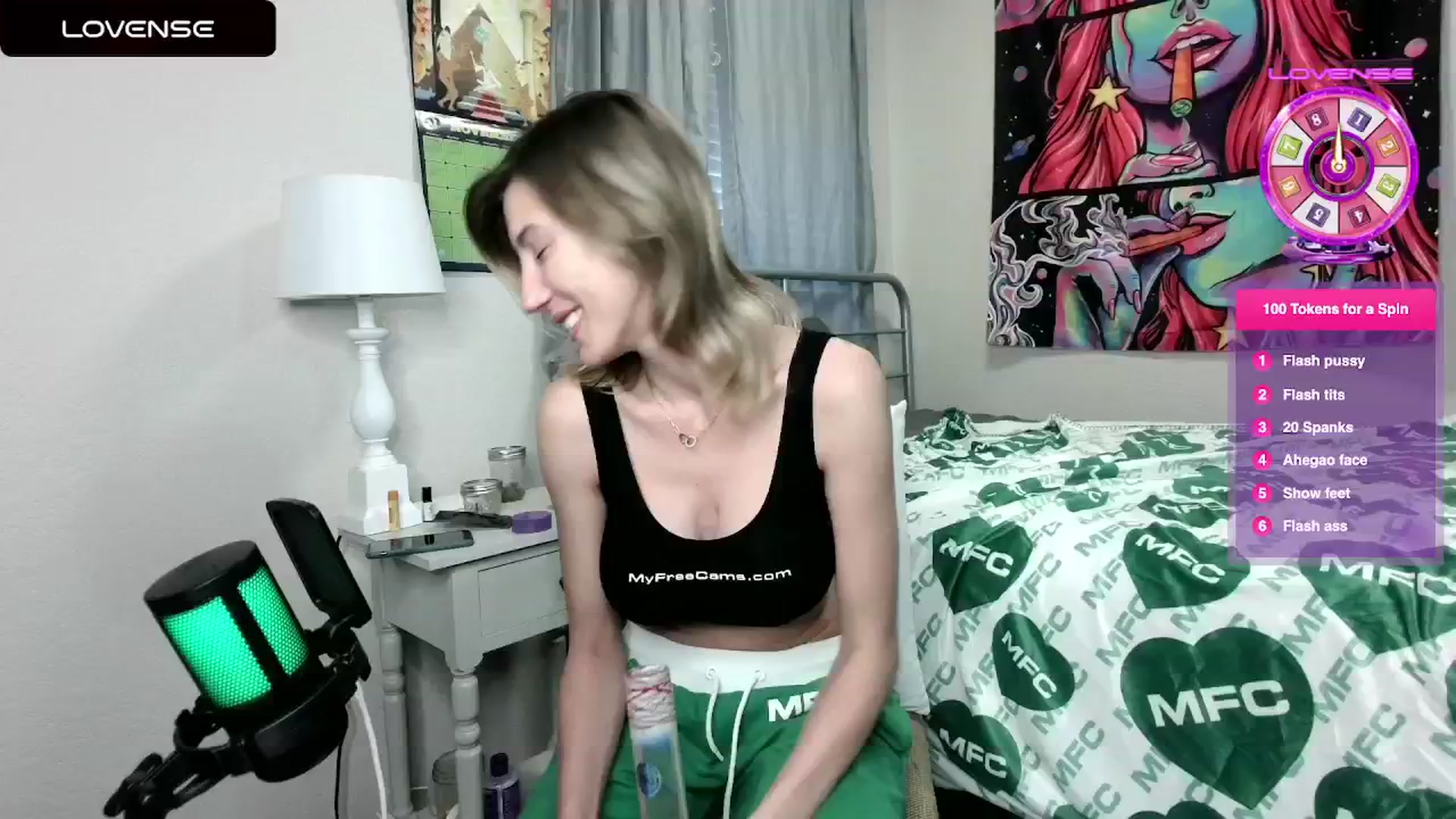 Gallery image thumbnail from LunaZane's myfreecams stream on, 11/27/2024, 15:44 image 12 of 20