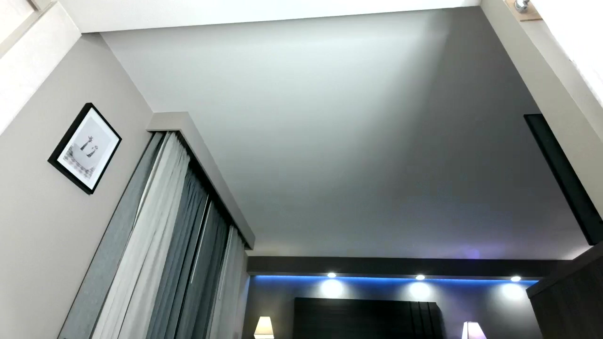 Gallery image thumbnail from LunaZane's myfreecams stream on, 04/28/2025, 08:07 image 10 of 20