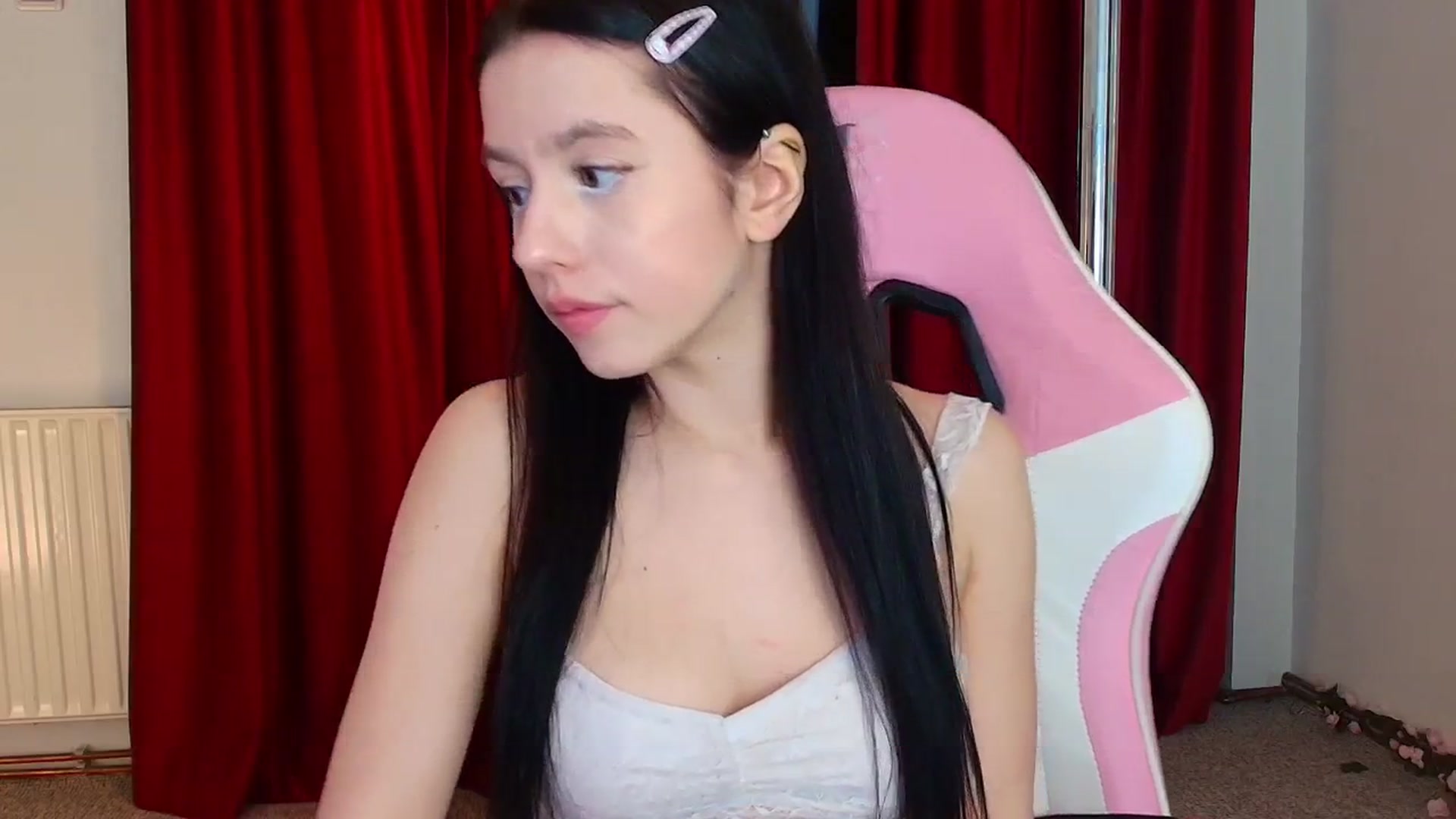 Gallery image thumbnail from Luna_Allure's myfreecams stream on, 02/09/2026, 21:48 image 2 of 20