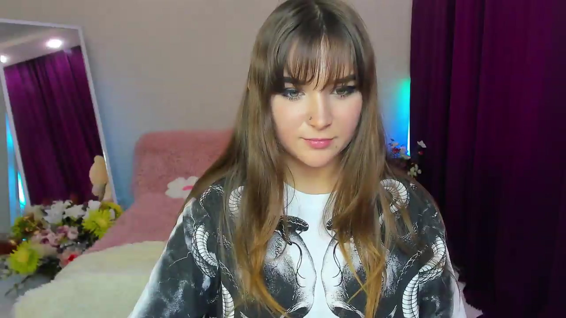Gallery image thumbnail from Luna_Blade's myfreecams stream on, 09/25/2026, 09:13 image 9 of 20