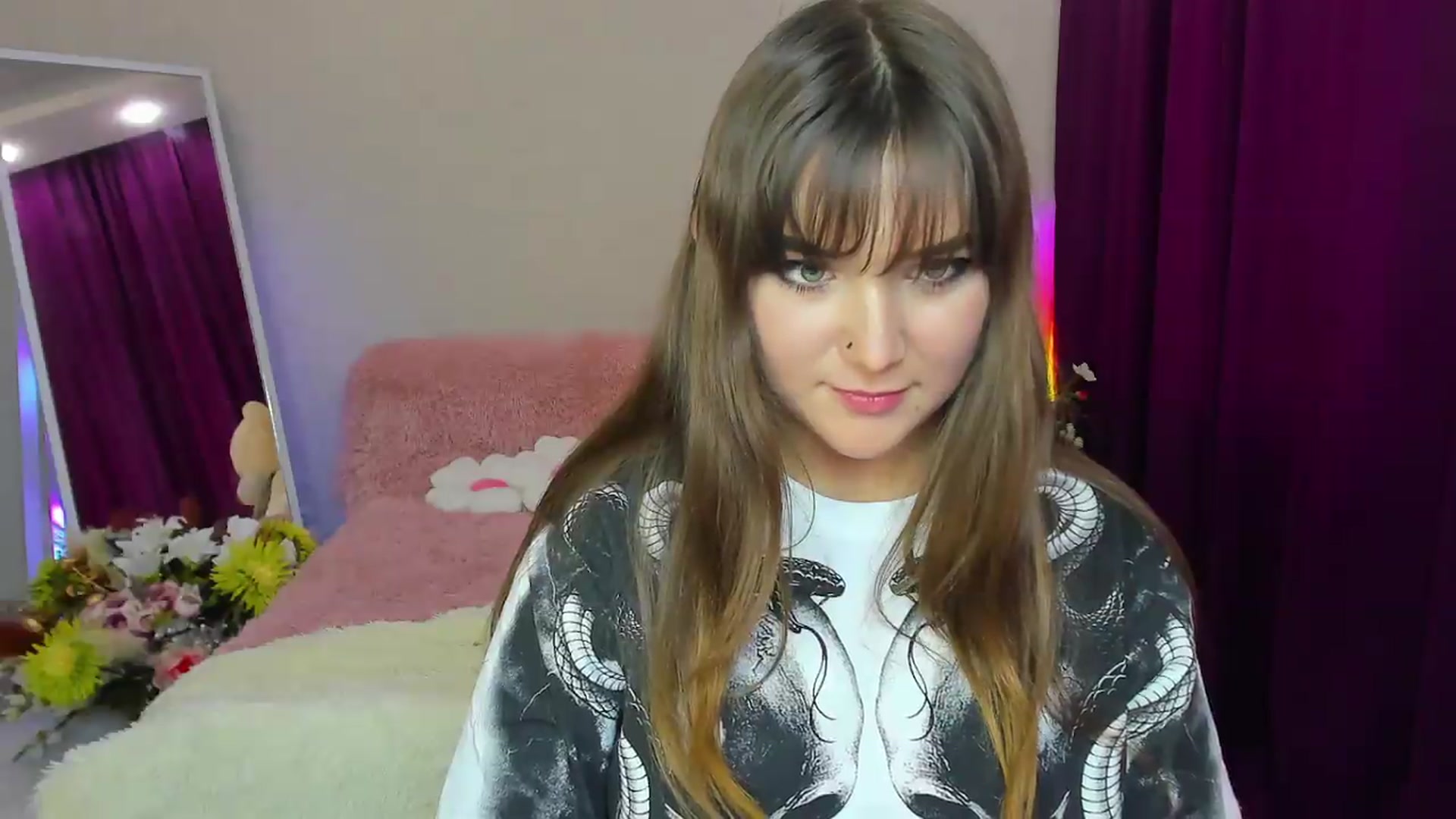 Gallery image thumbnail from Luna_Blade's myfreecams stream on, 09/25/2026, 09:13 image 10 of 20