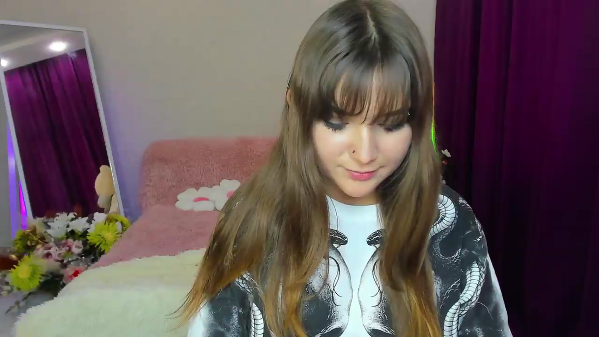 Gallery image thumbnail from Luna_Blade's myfreecams stream on, 09/25/2026, 09:13 image 15 of 20