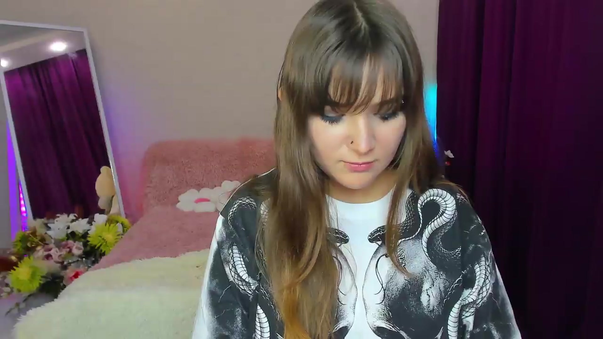 Gallery image thumbnail from Luna_Blade's myfreecams stream on, 09/25/2026, 09:13 image 18 of 20