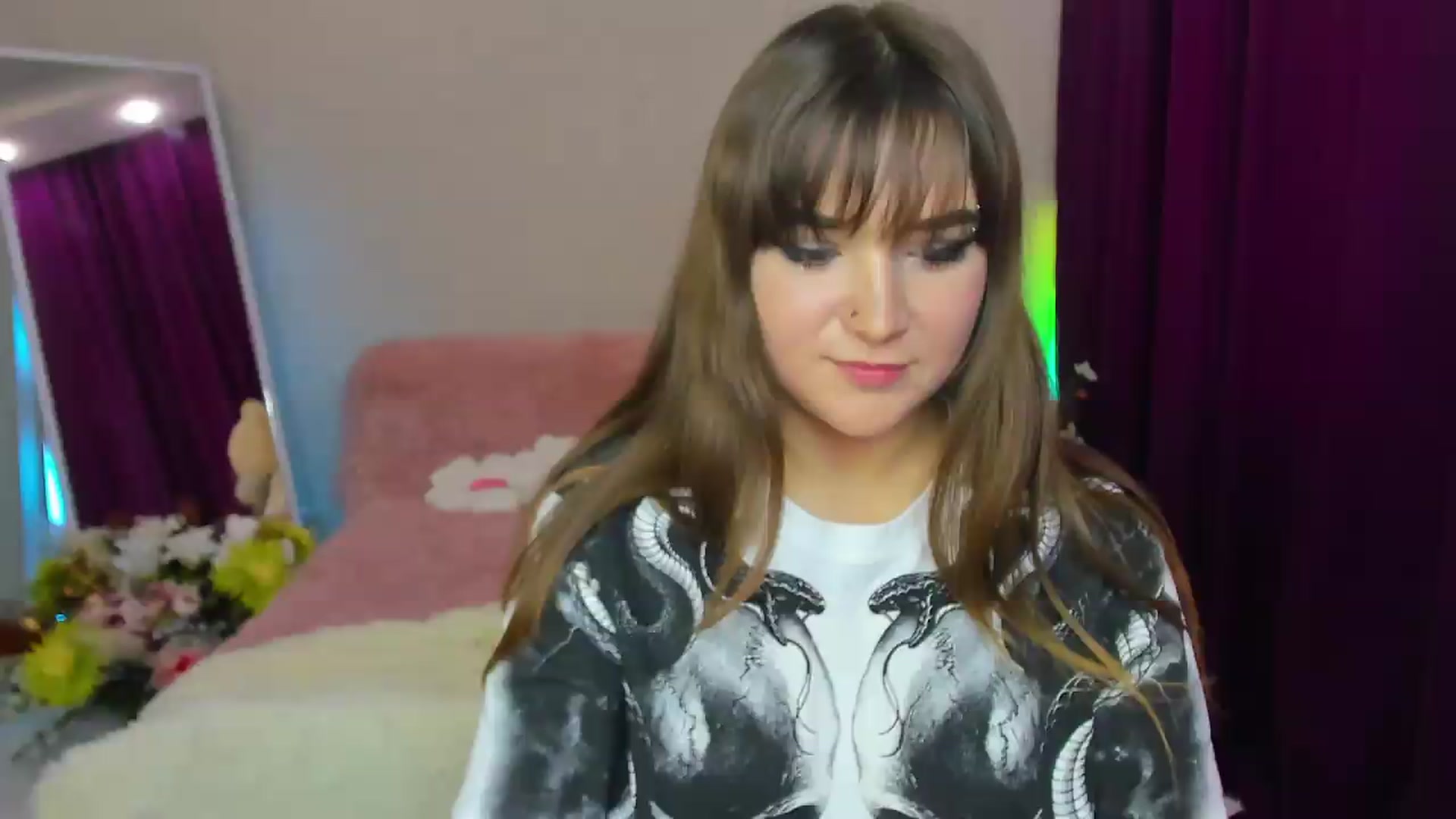 Gallery image thumbnail from Luna_Blade's myfreecams stream on, 09/25/2026, 09:13 image 4 of 20