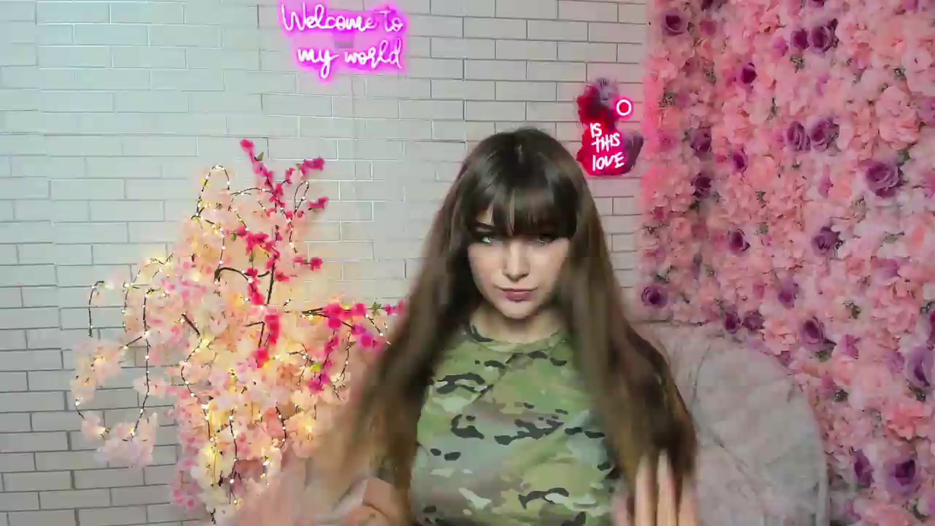 Gallery image thumbnail from Luna_Blade's myfreecams stream on, 09/26/2026, 07:50 image 3 of 20